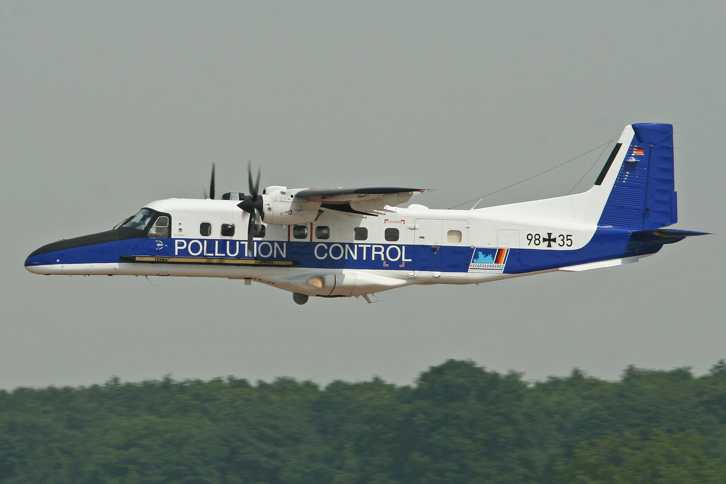 Dornier Do228-212NG 98+35 (9425767928)