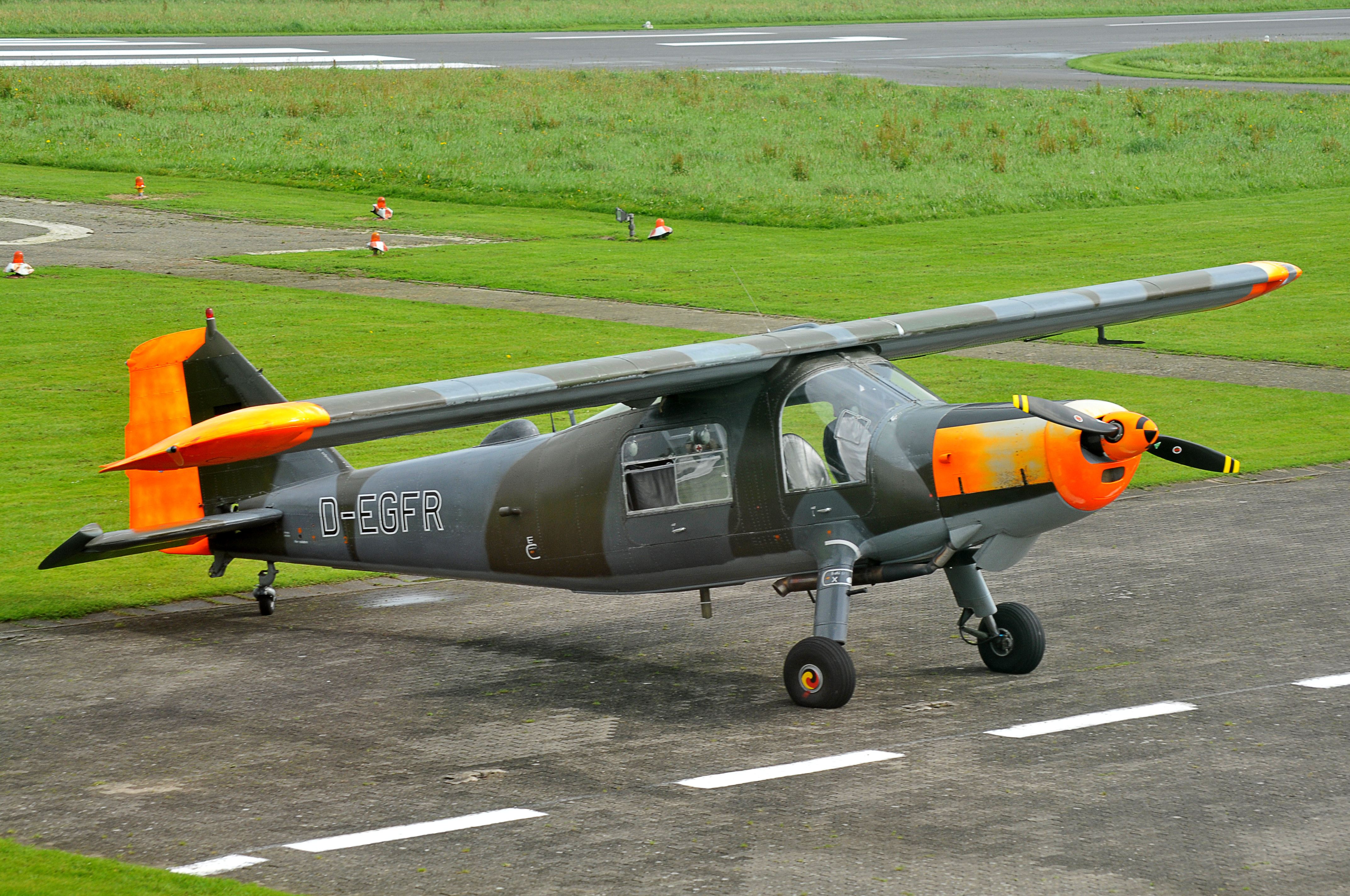 Dornier Do 27 - D-EGFR - 11-09-fotofluege-cux-allg-30