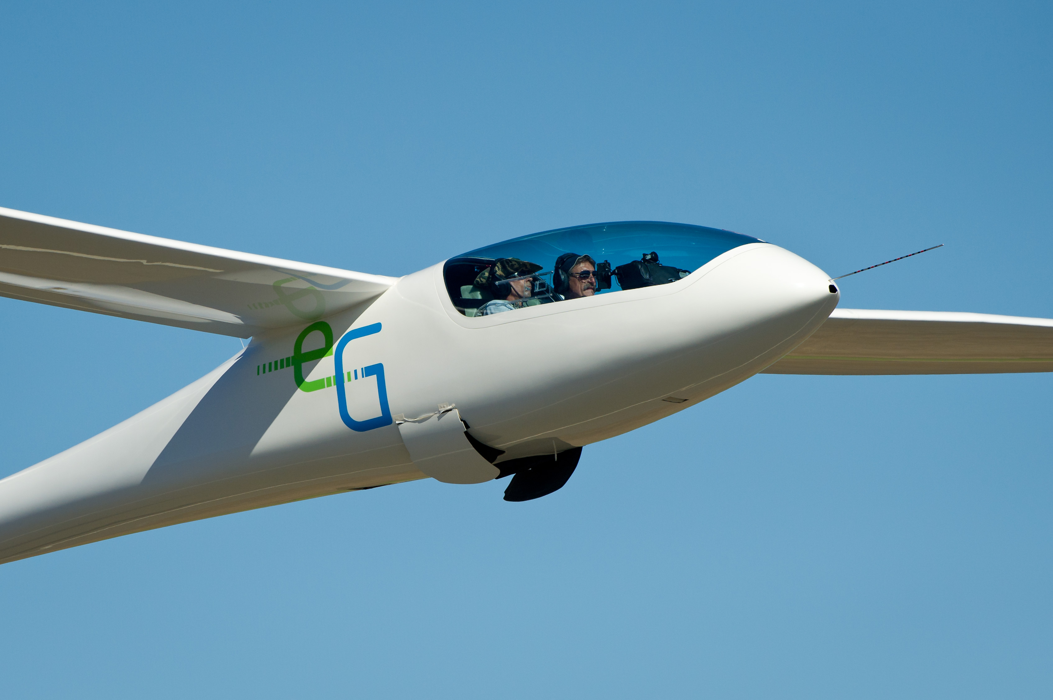 E-Genius take-off at 2011 Green Flight Challenge 02