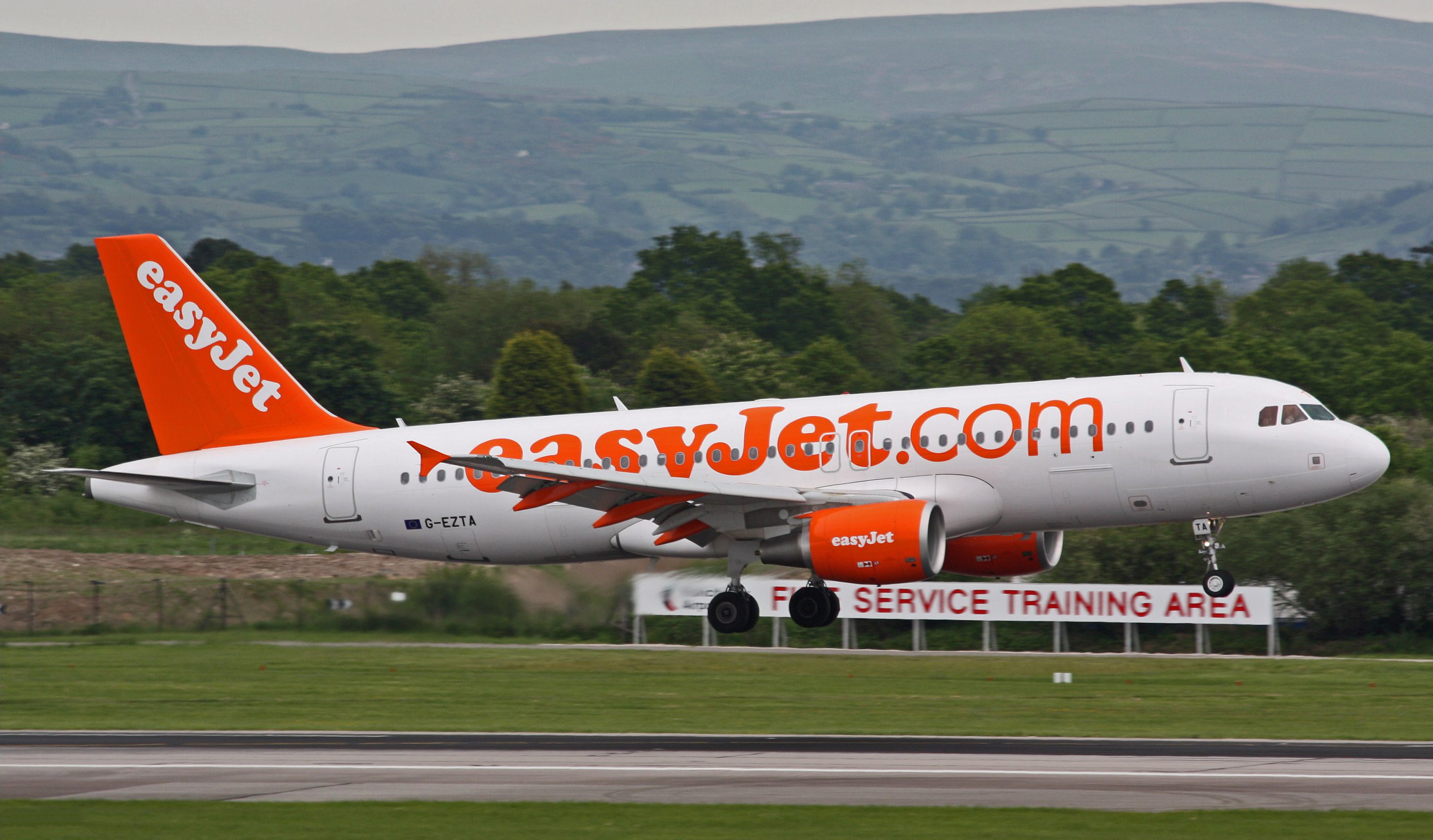 Easy Jet A320 (4359300111)