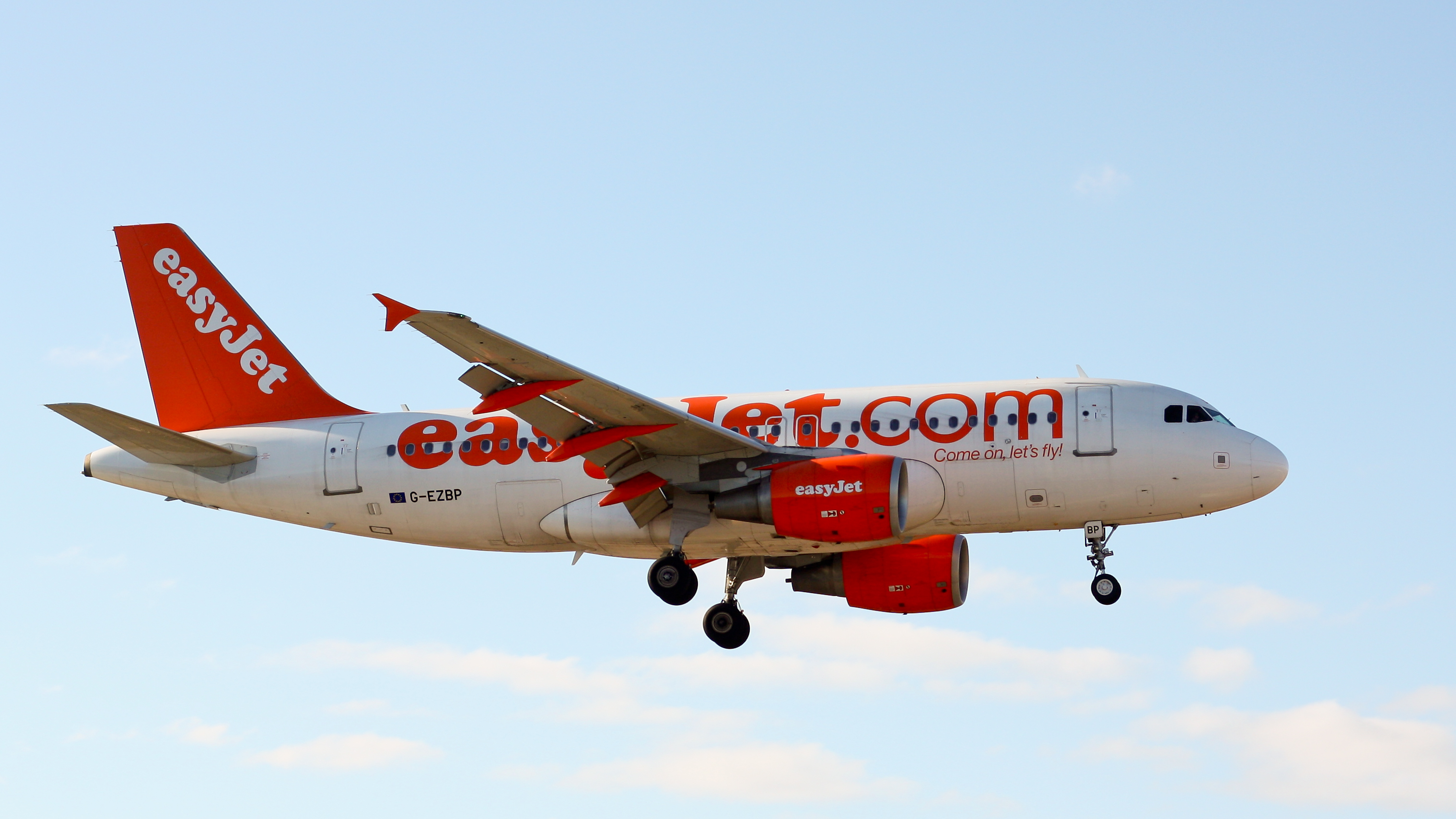 Easyjet A319 G-EZBP (4185007279)