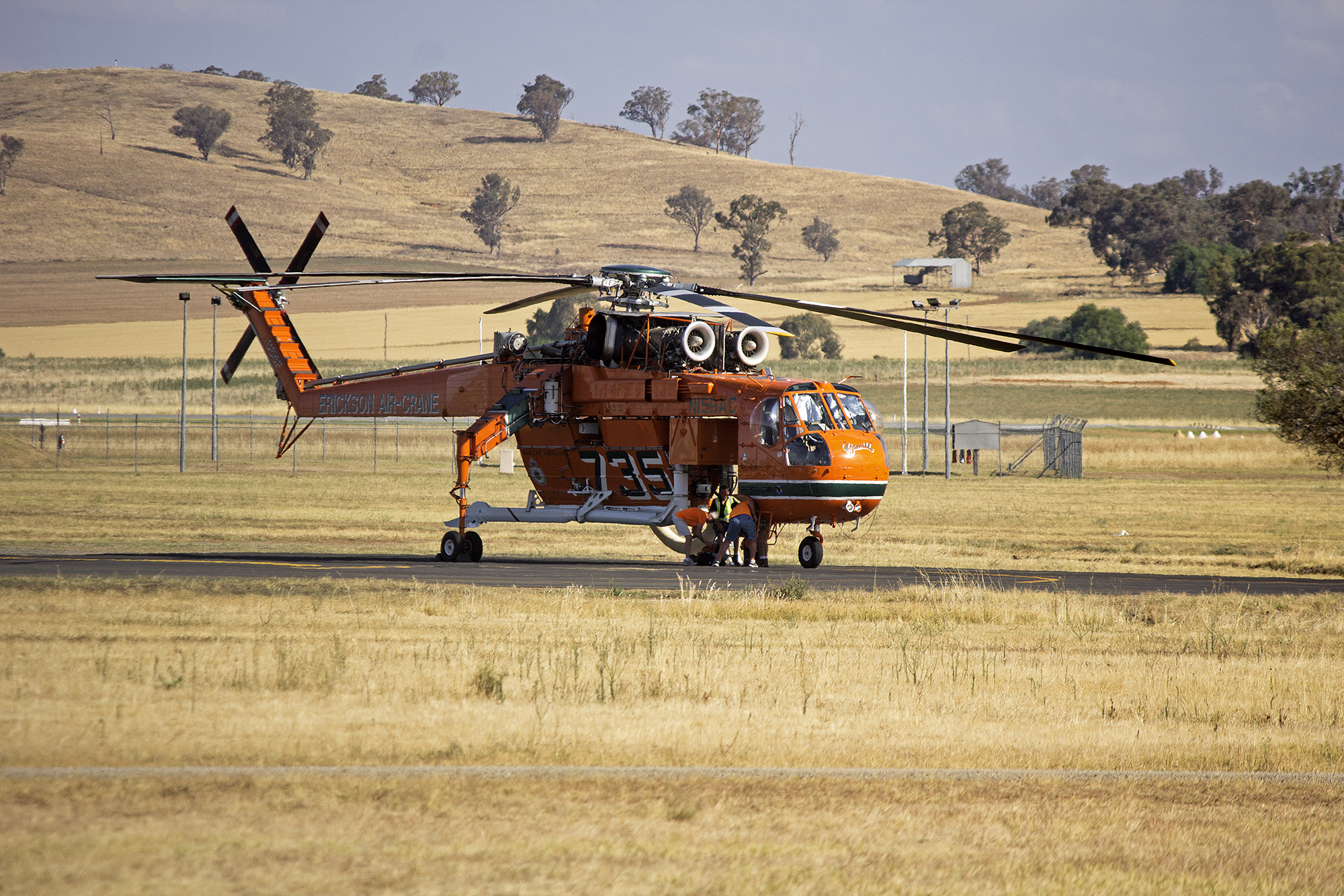 Erickson Air-Crane 'Camille' at Wagga Wagga Airport