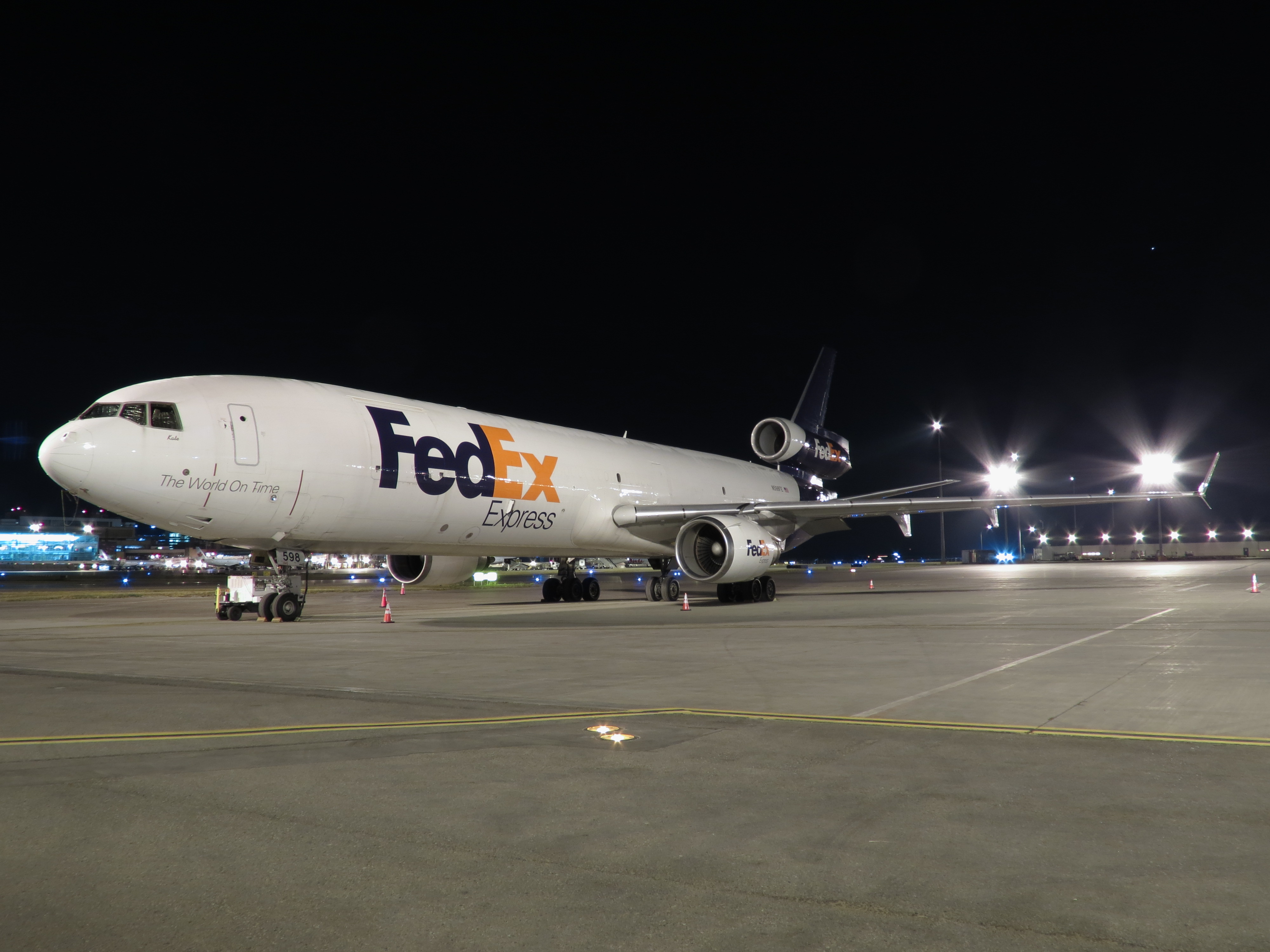 FedEx MD-11F (8021387536)