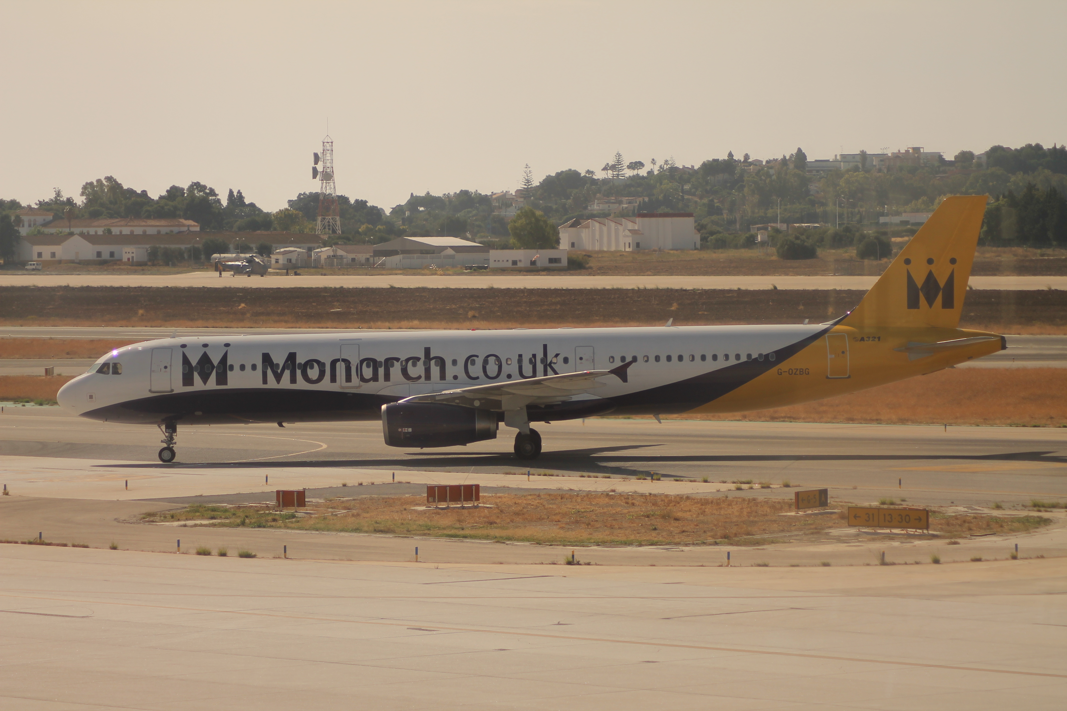 G-OZBG A321 (10408690895)