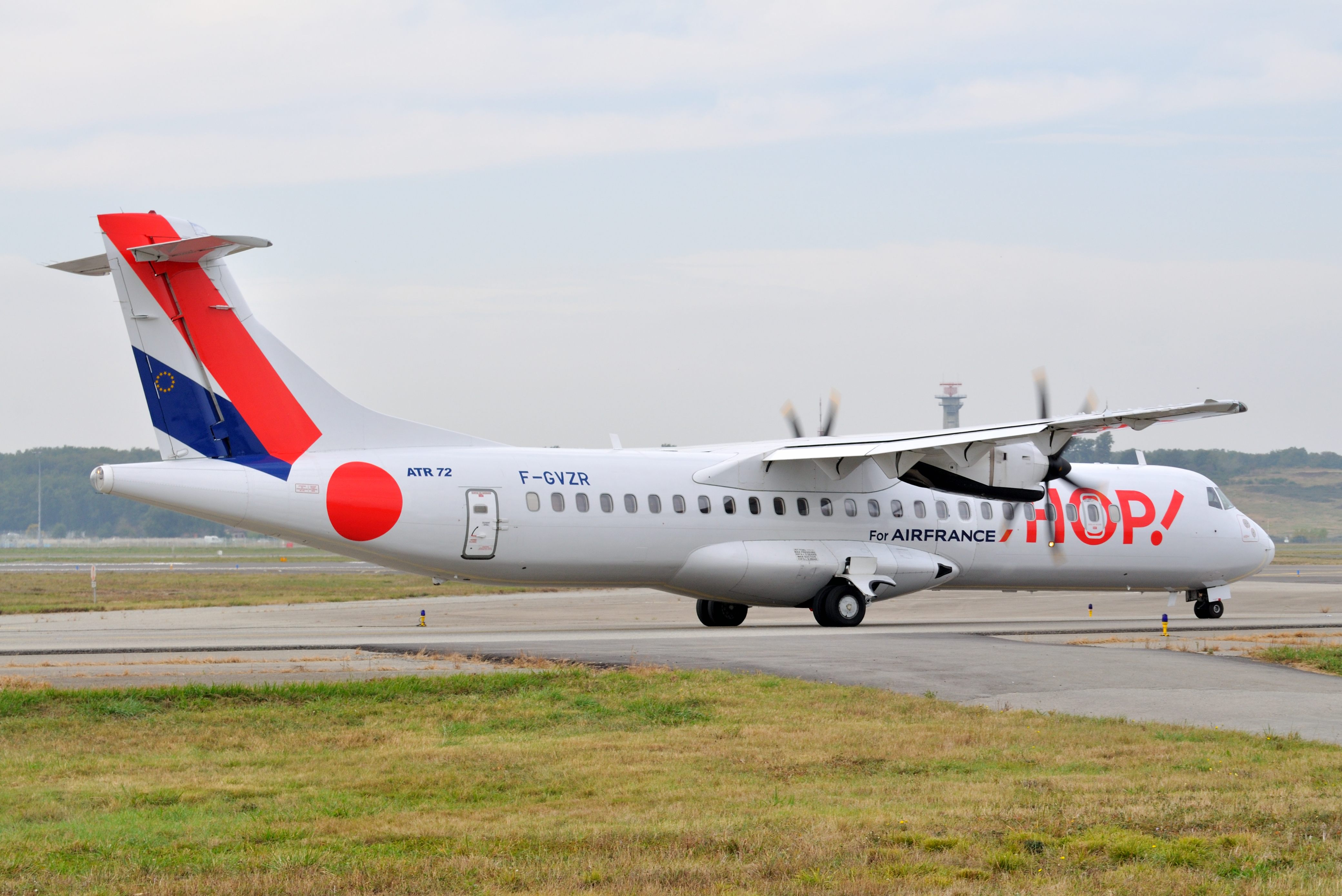 HOP AT72 F-GVZR 3nov14 LFBO