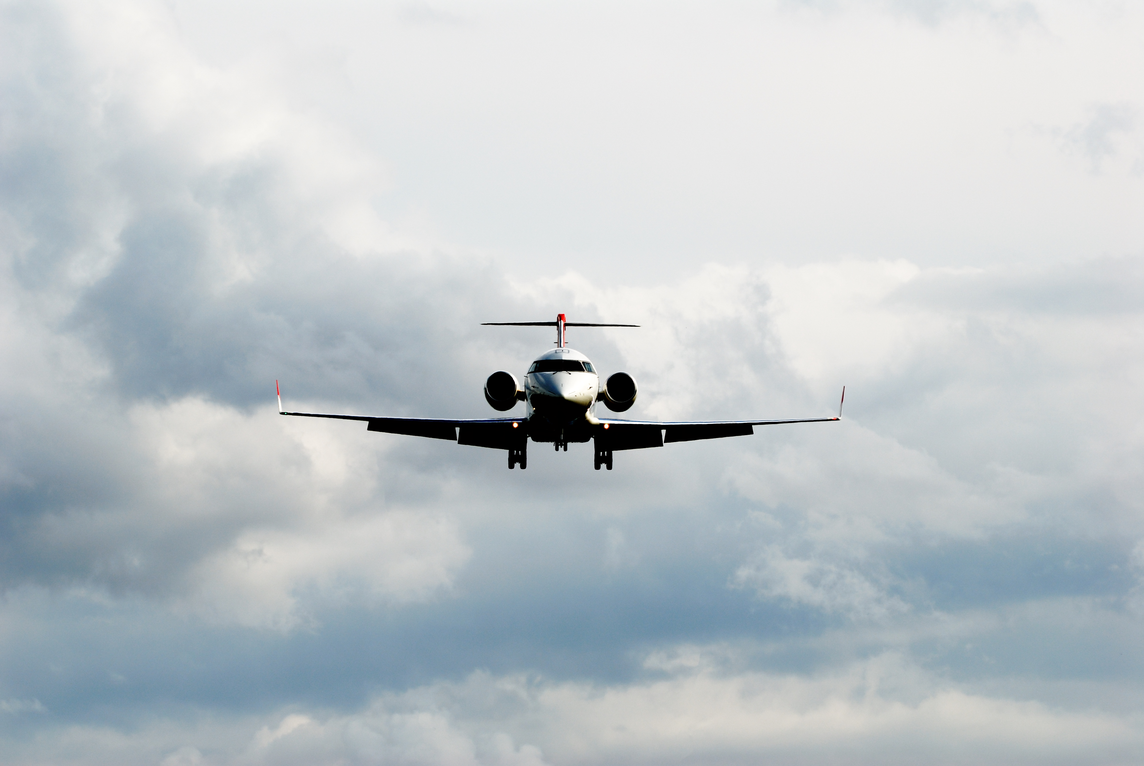J-AIR Bombardier CRJ200ER (3708992785)