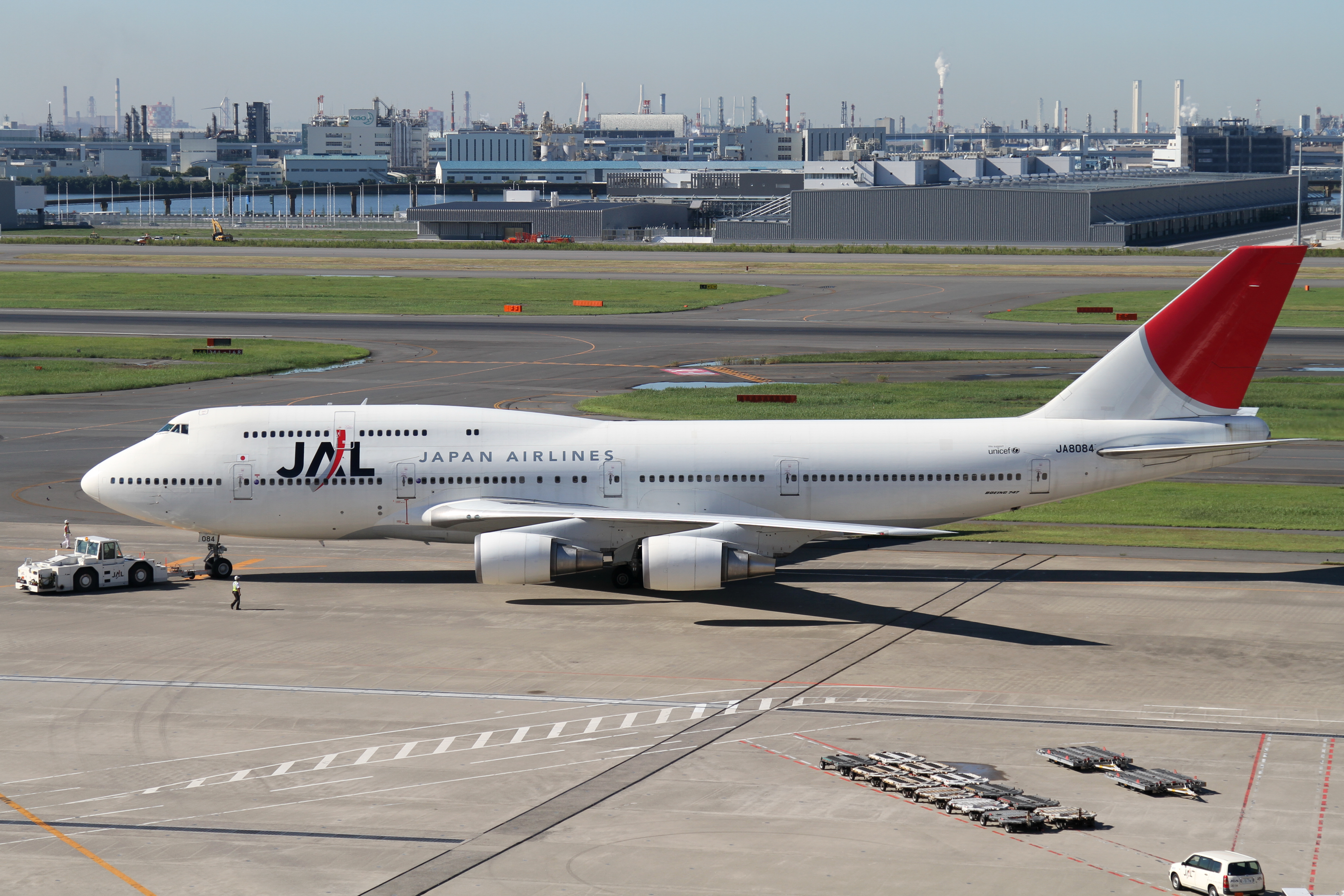 JAL B747-400D(JA8084) (5070185550)