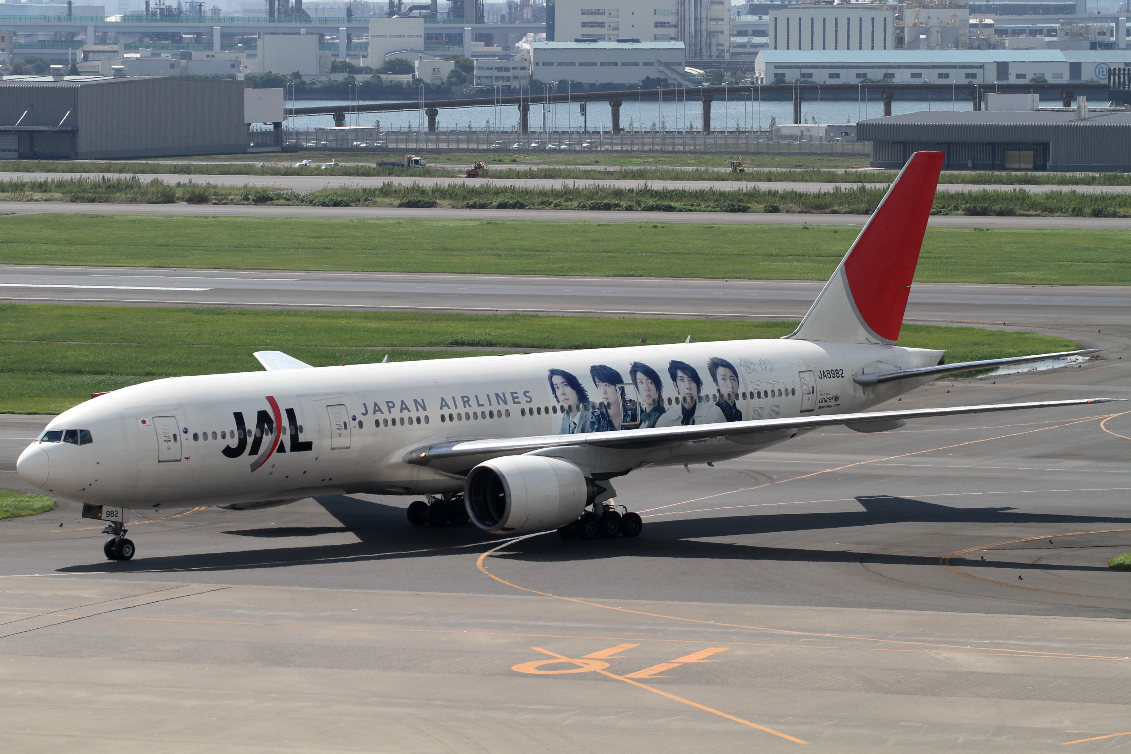 JAL B777-200(JA8982) (5043130263)
