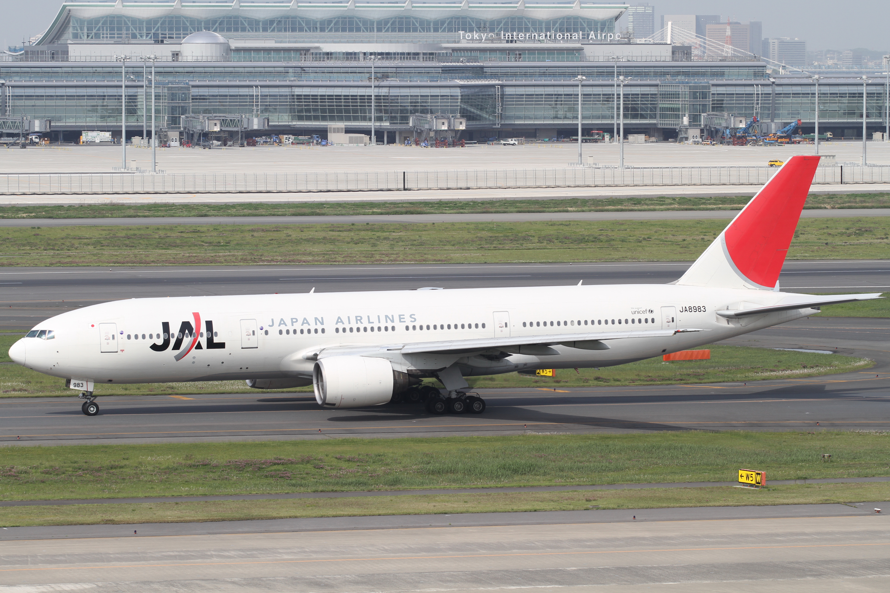 JAL B777-200(JA8983) (4570076969)