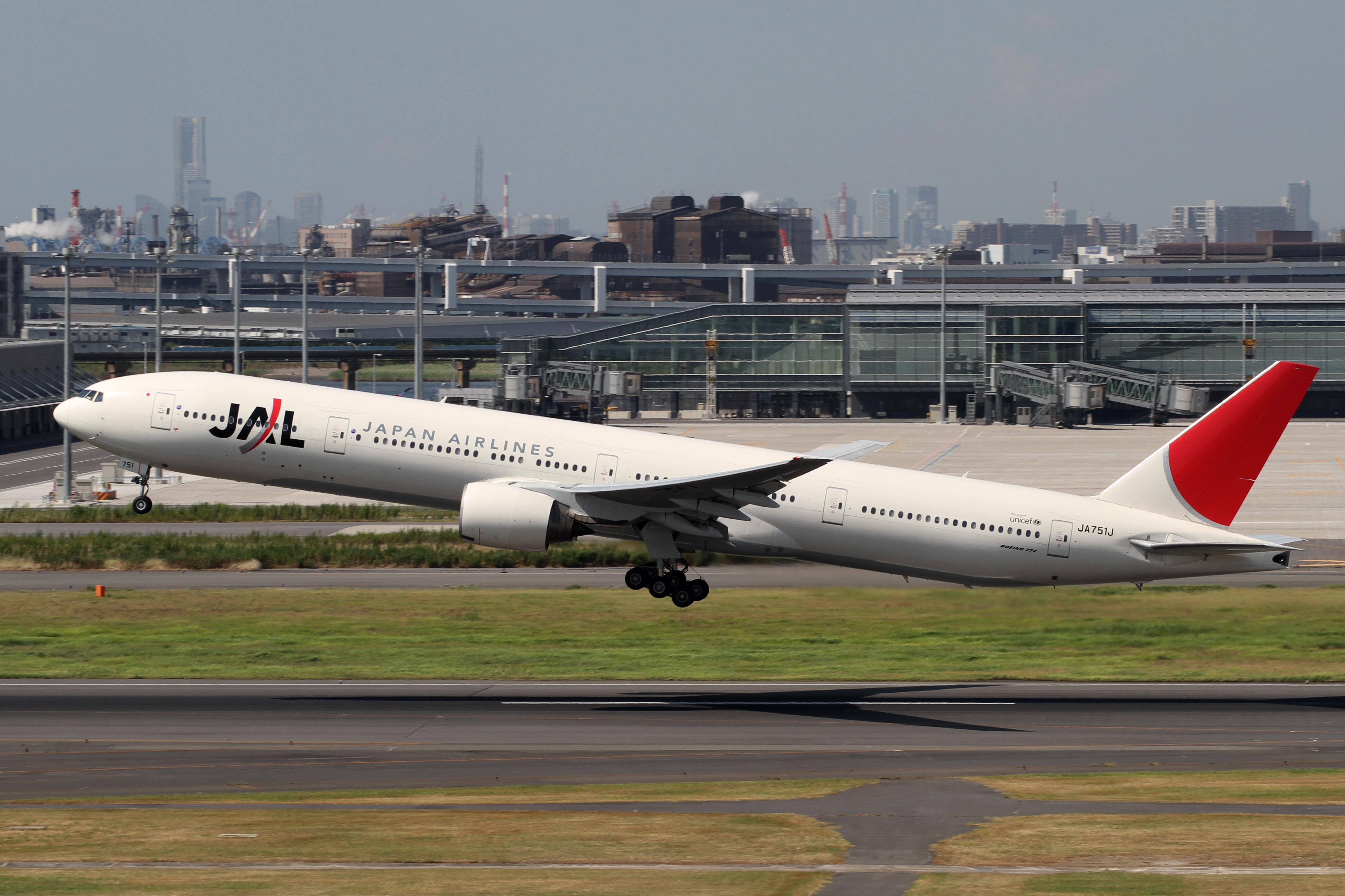 JAL B777-300(JA751J) (4934204421)