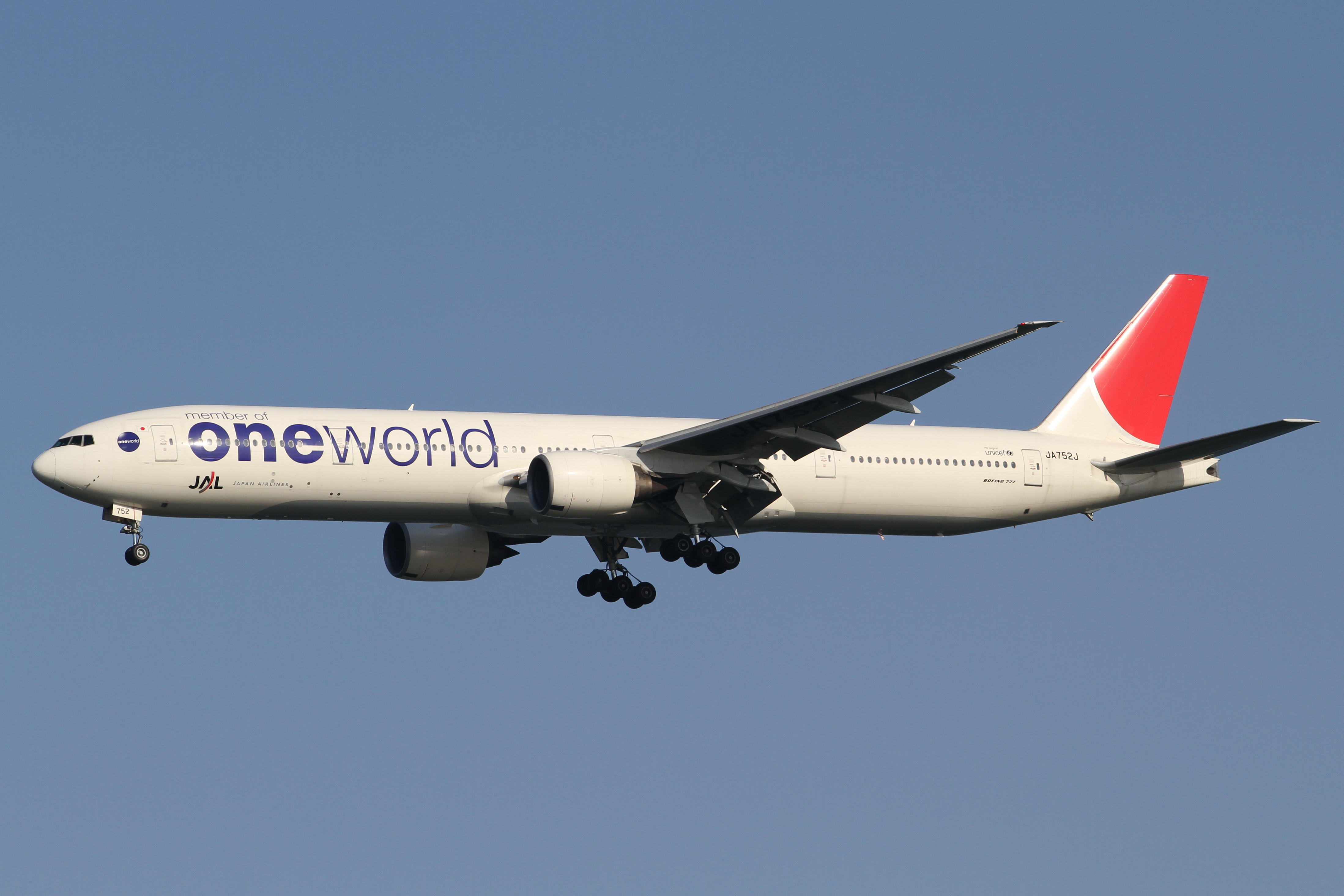 JAL B777-300(JA752J) (6902612811)