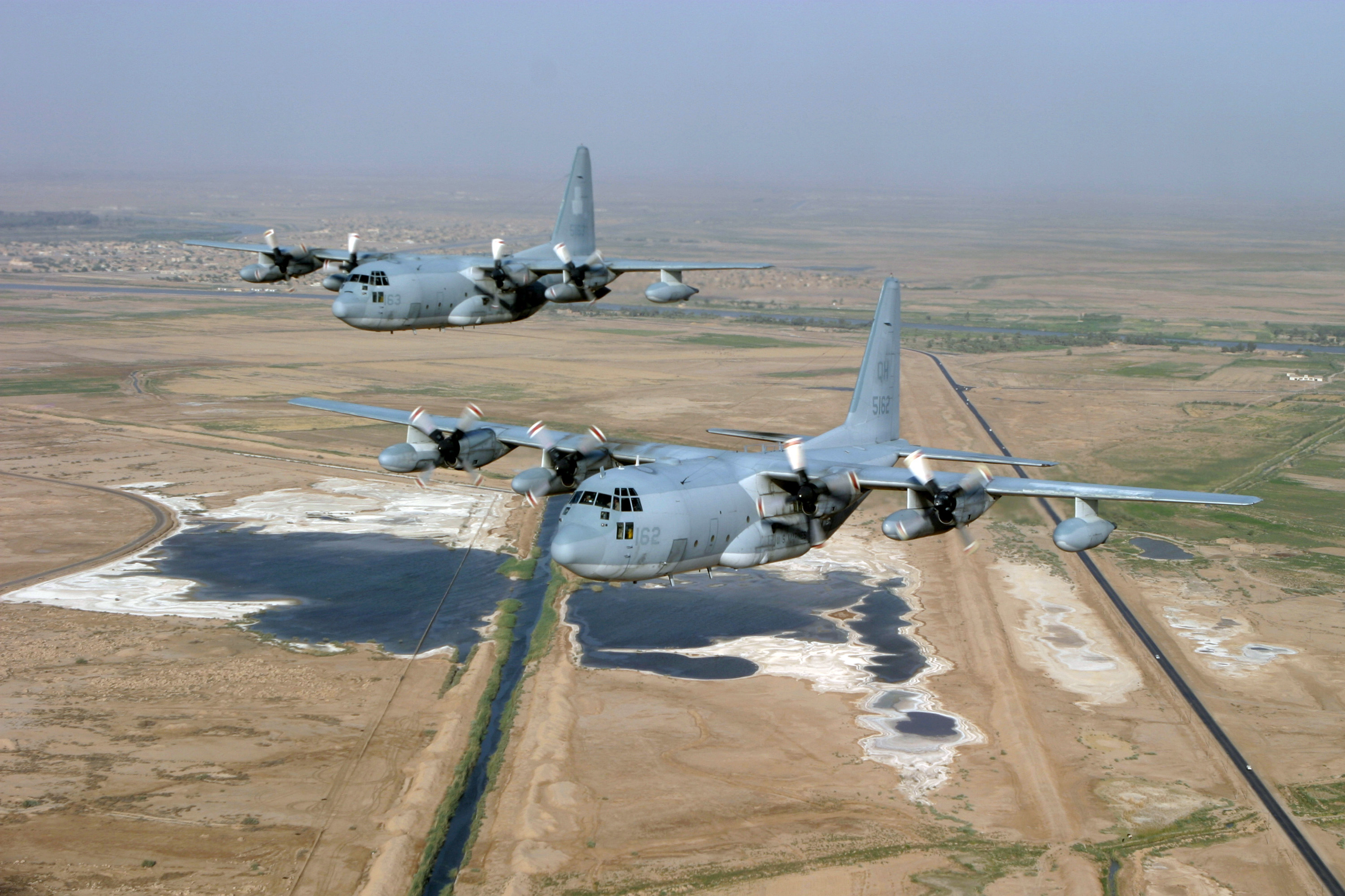 KC-130Ts VMGR-234 in flight over Iraq 2003