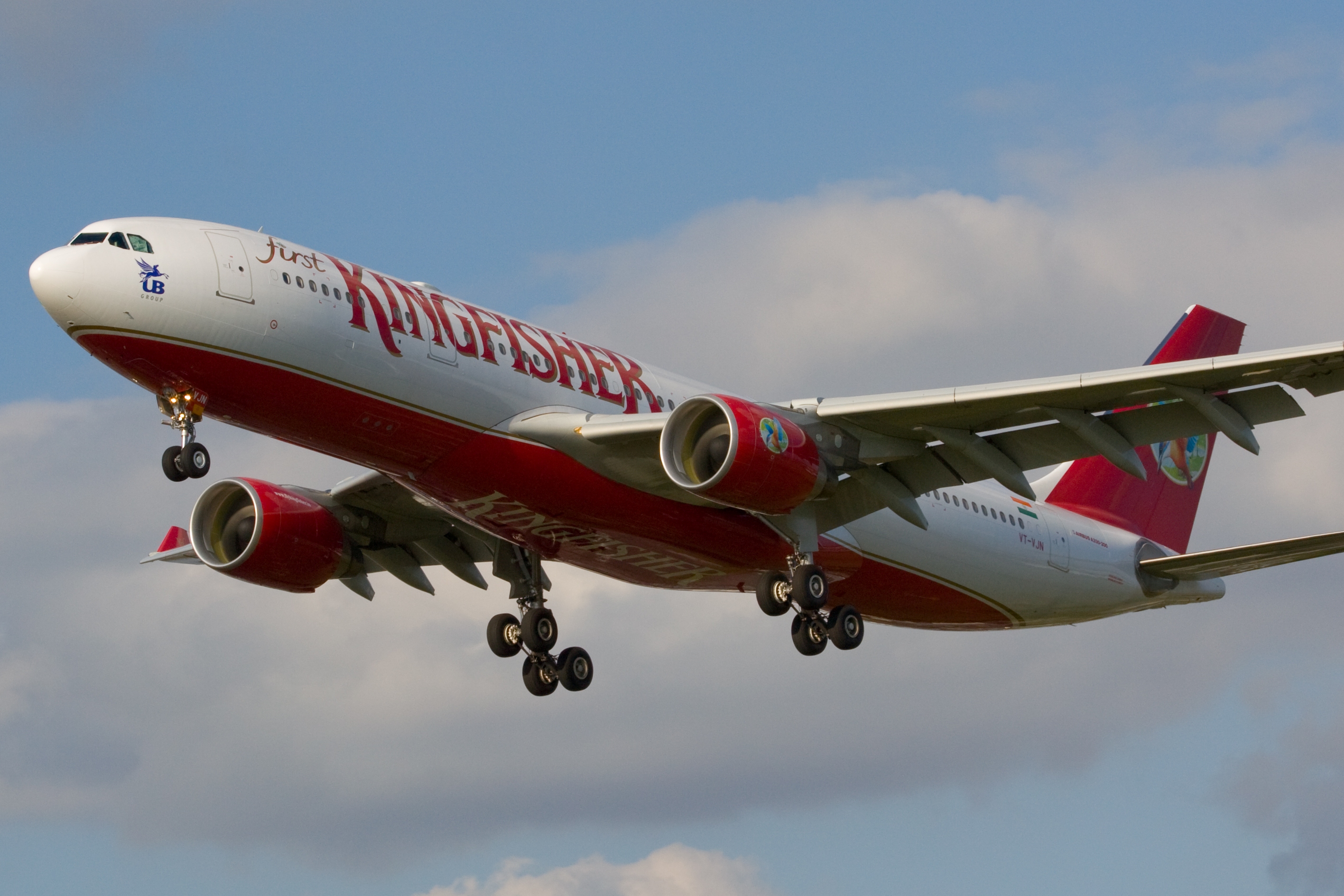Kingfisher A330 (5454219146)