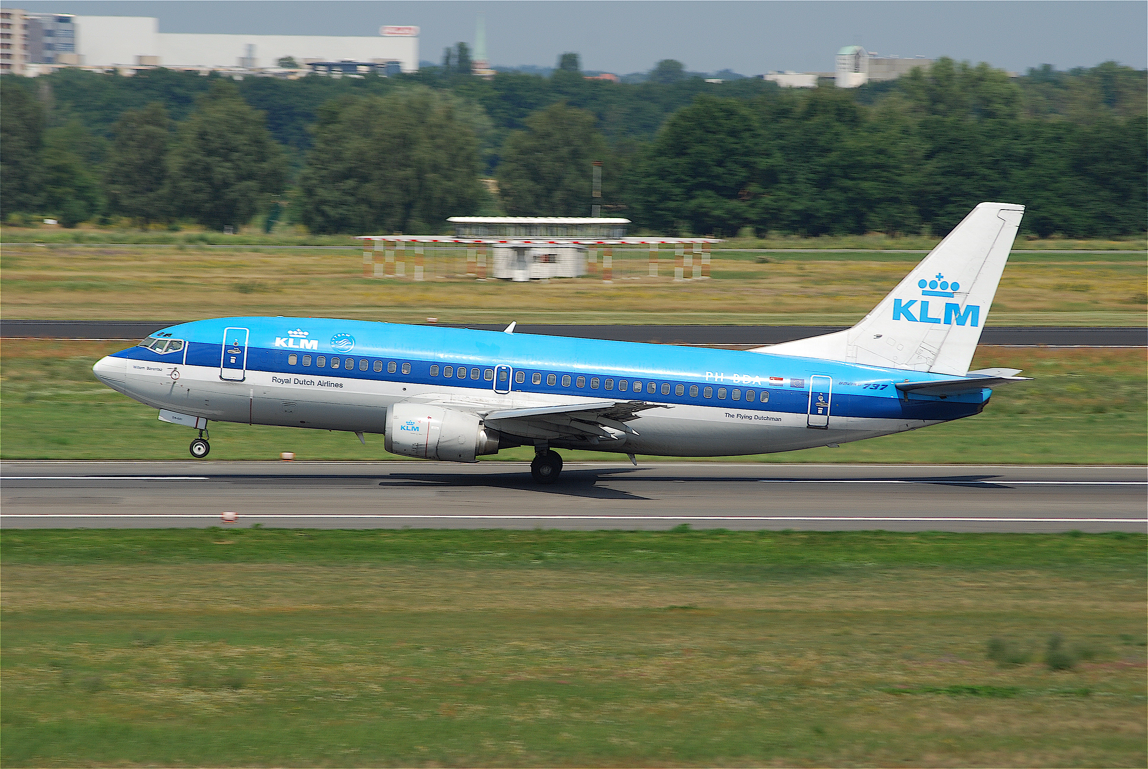 KLM Boeing 737-300, PH-BDA@TXL,12.07.2007-480fr - Flickr - Aero Icarus
