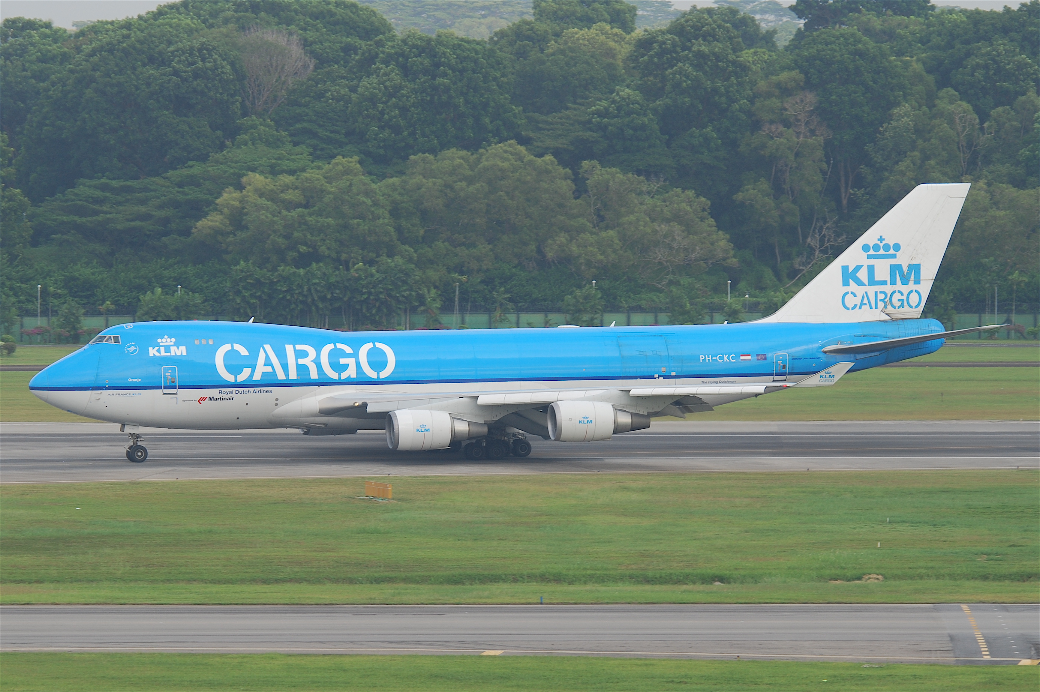 KLM Cargo Boeing 747-400ER (F); PH-CKC@SIN;07.08.2011 617di (6068888197)