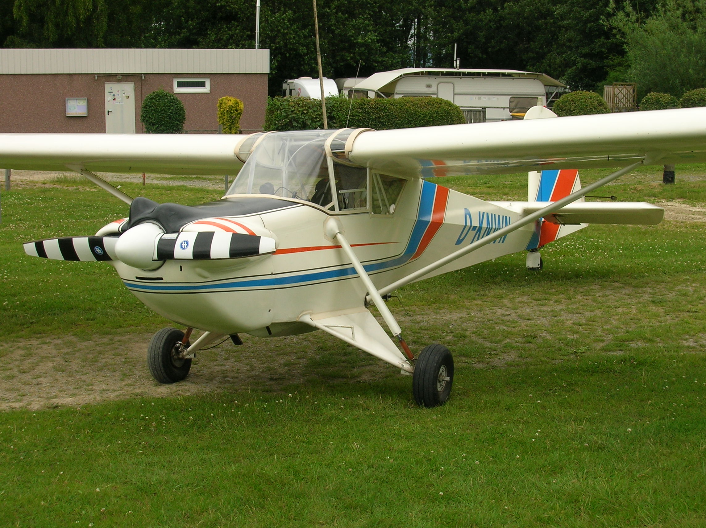 Motorlerche D-KNWN 03