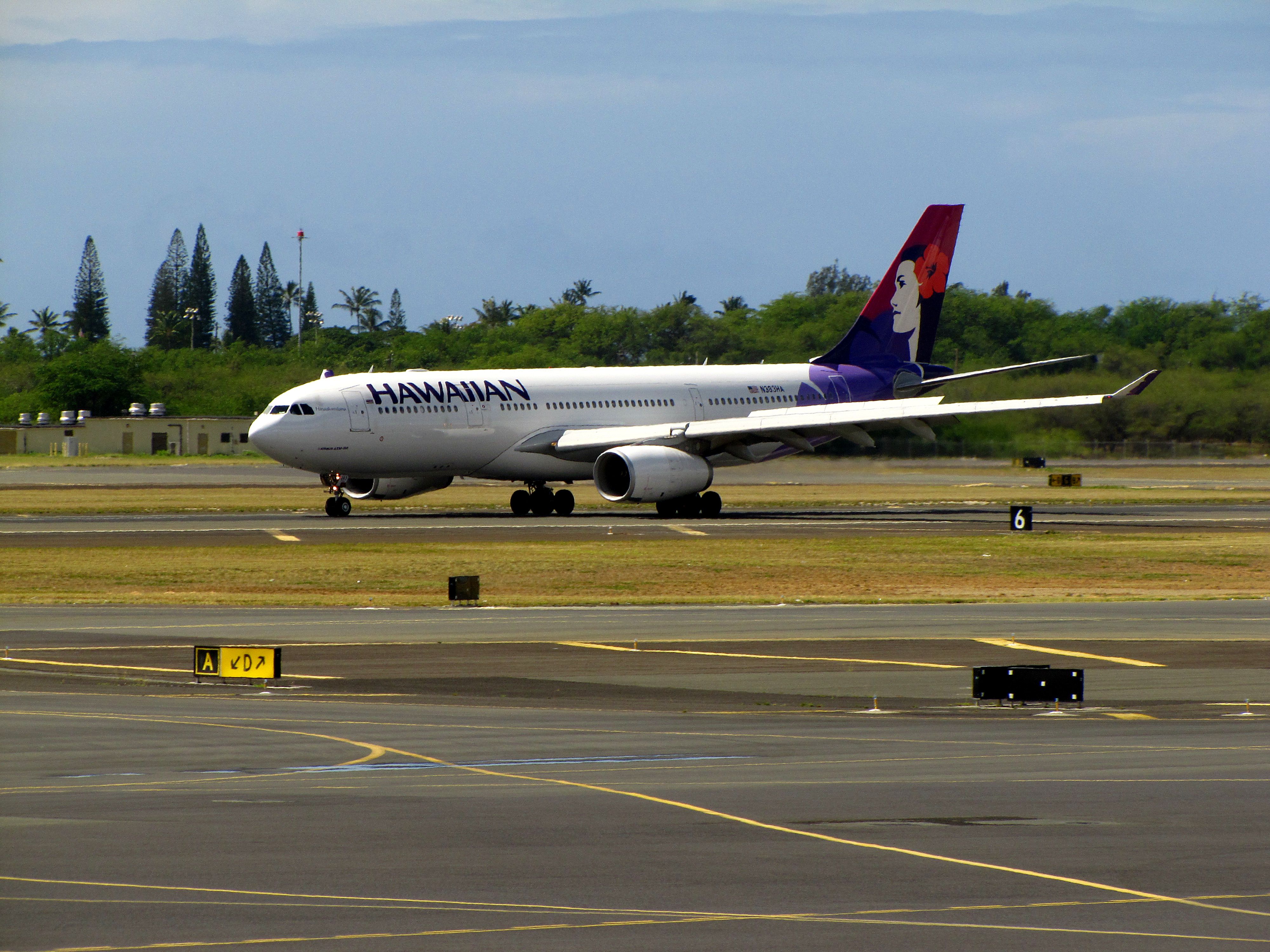 N383HA (6790024658)