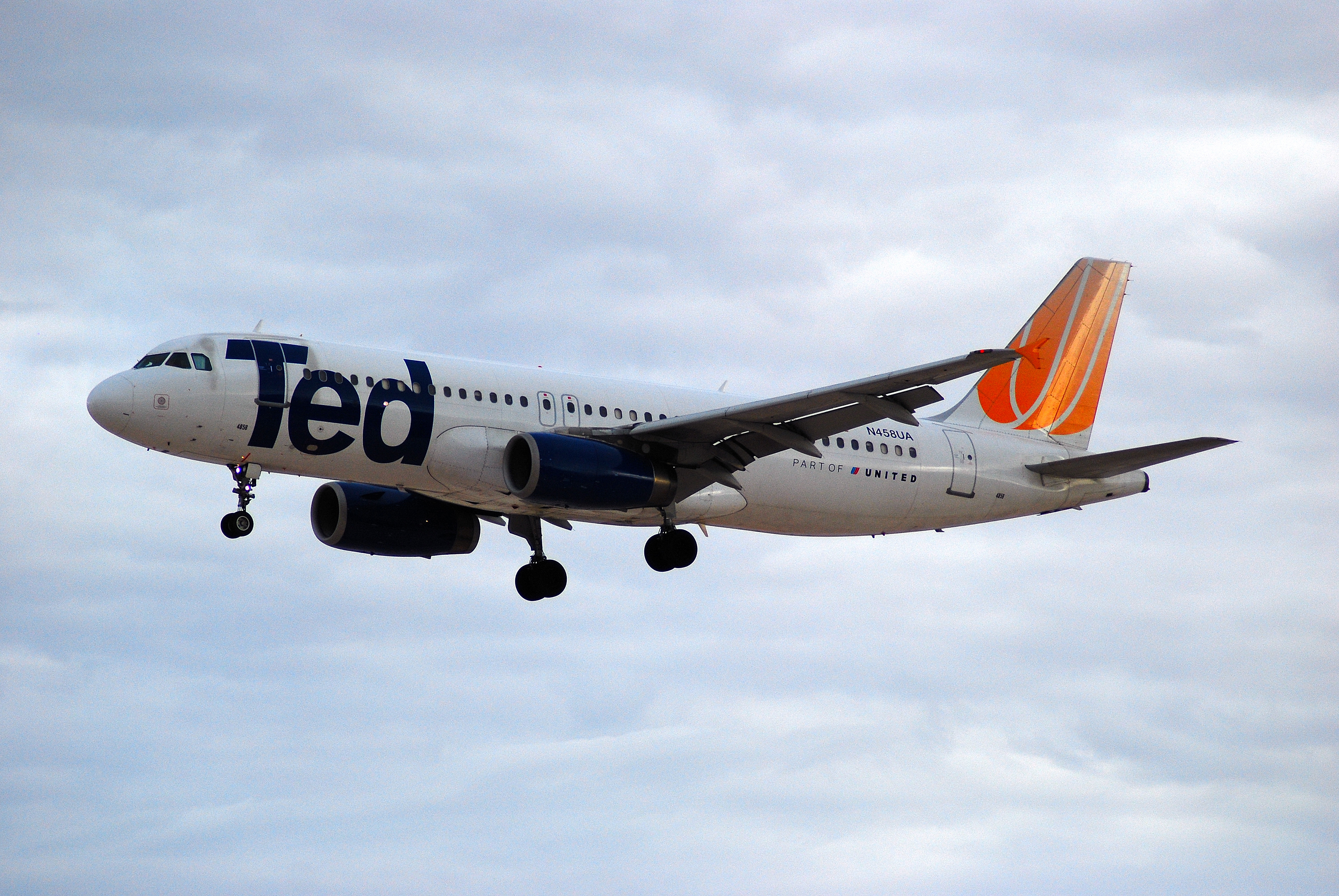 N458UA (2990503901)