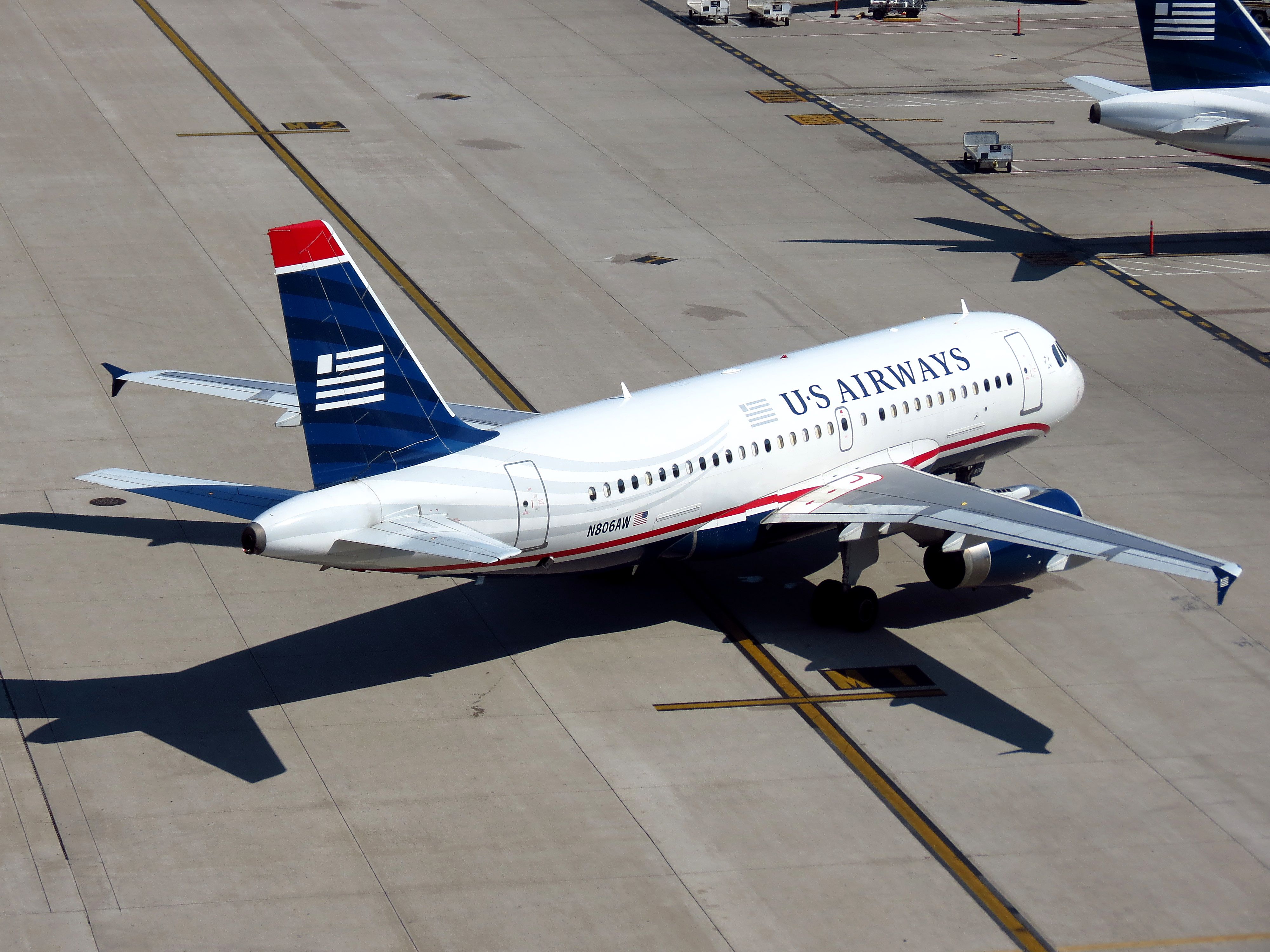 N806AW (7896595480)