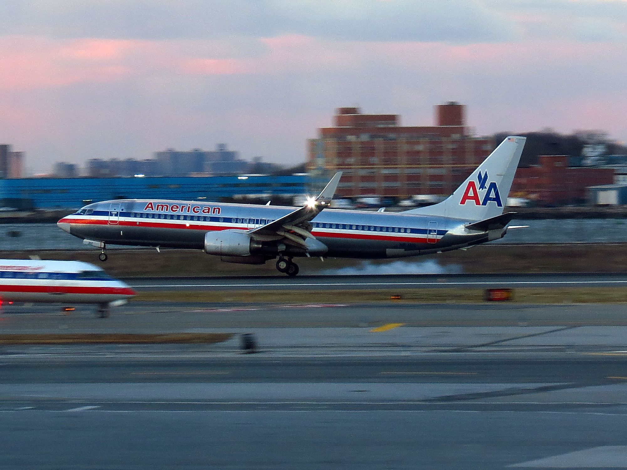 N814NN (8434877314)