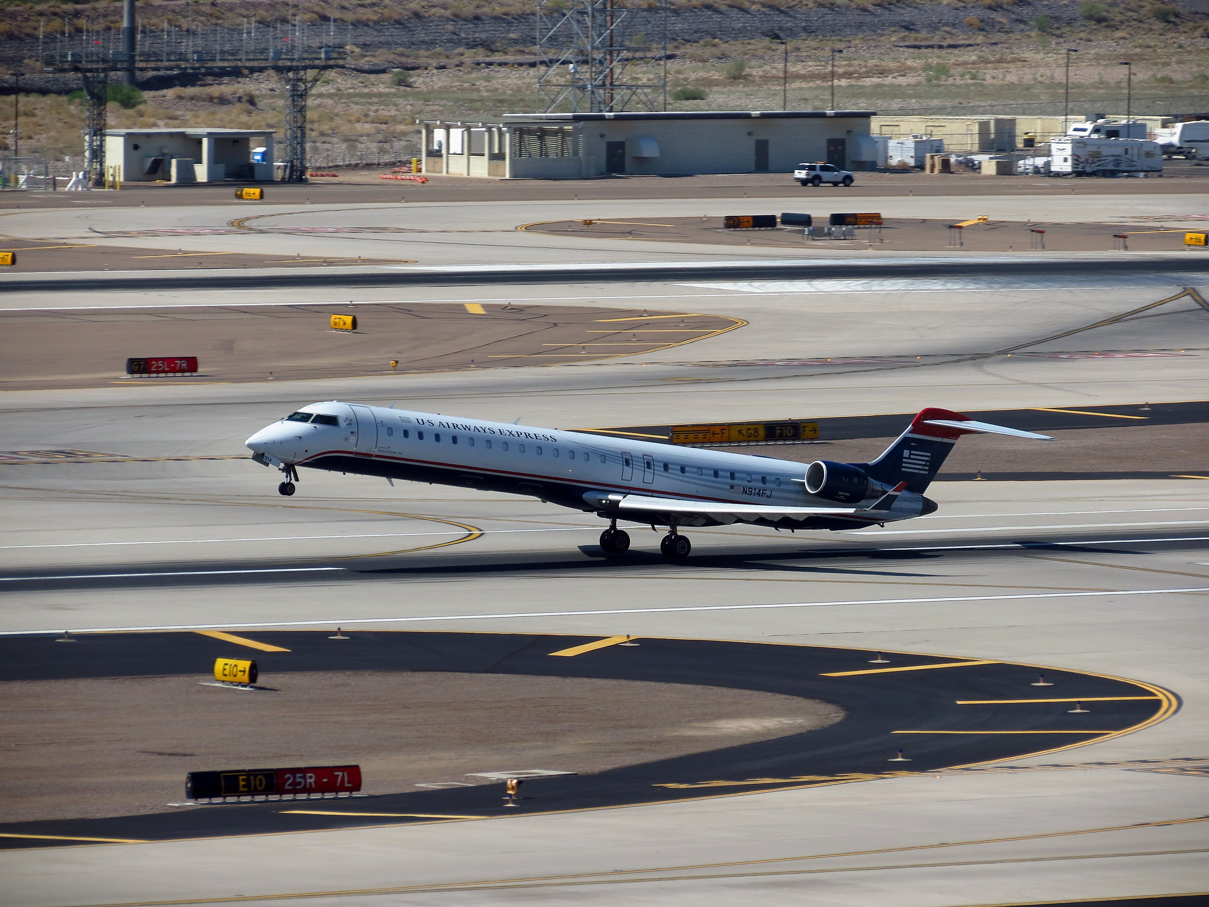 N914FJ (7896573990)