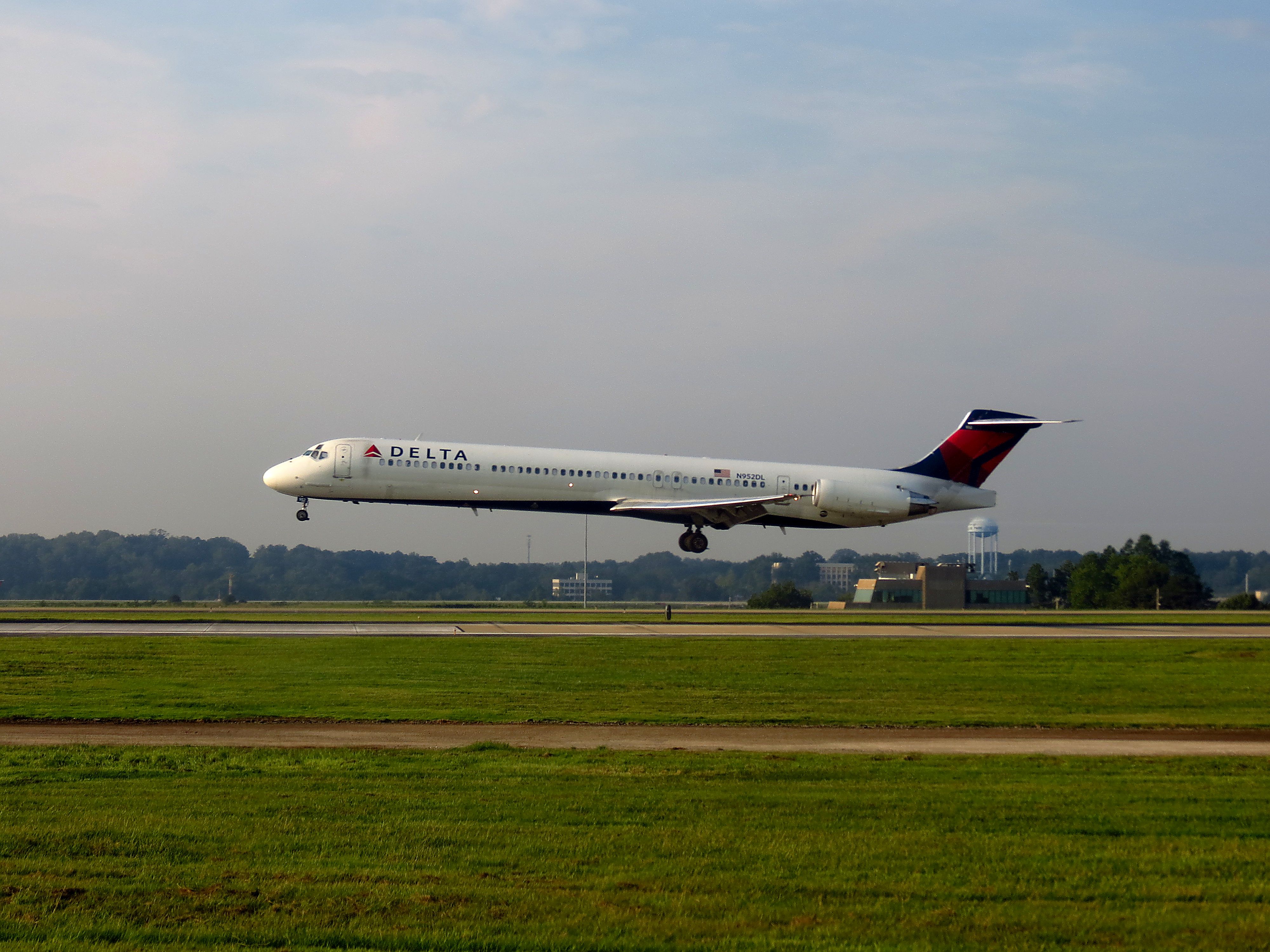 N952DL (7848048358)