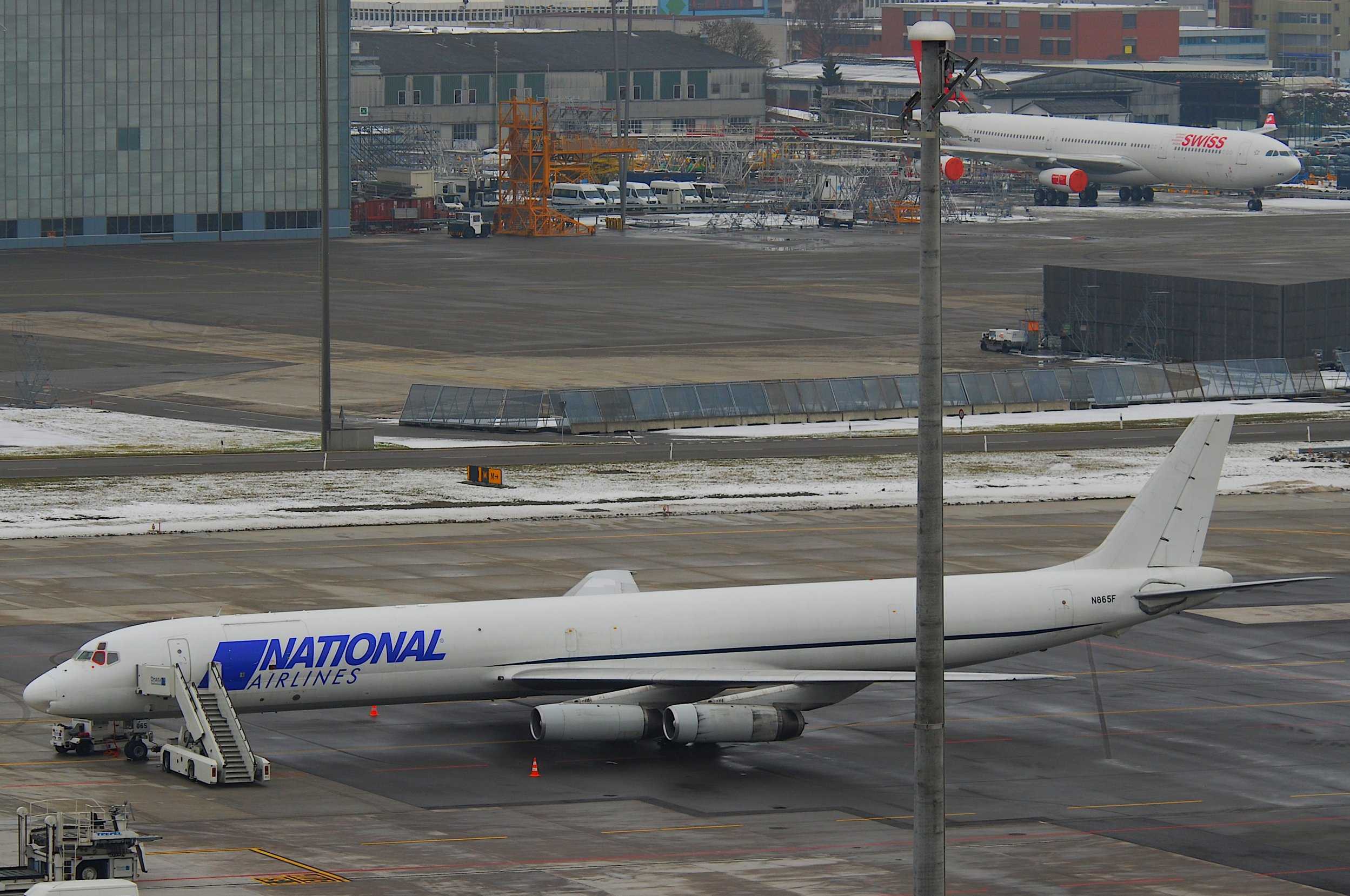 National Airlines DC-8-63F; N865F@ZRH;15.01.2010 560ac (4282154876)