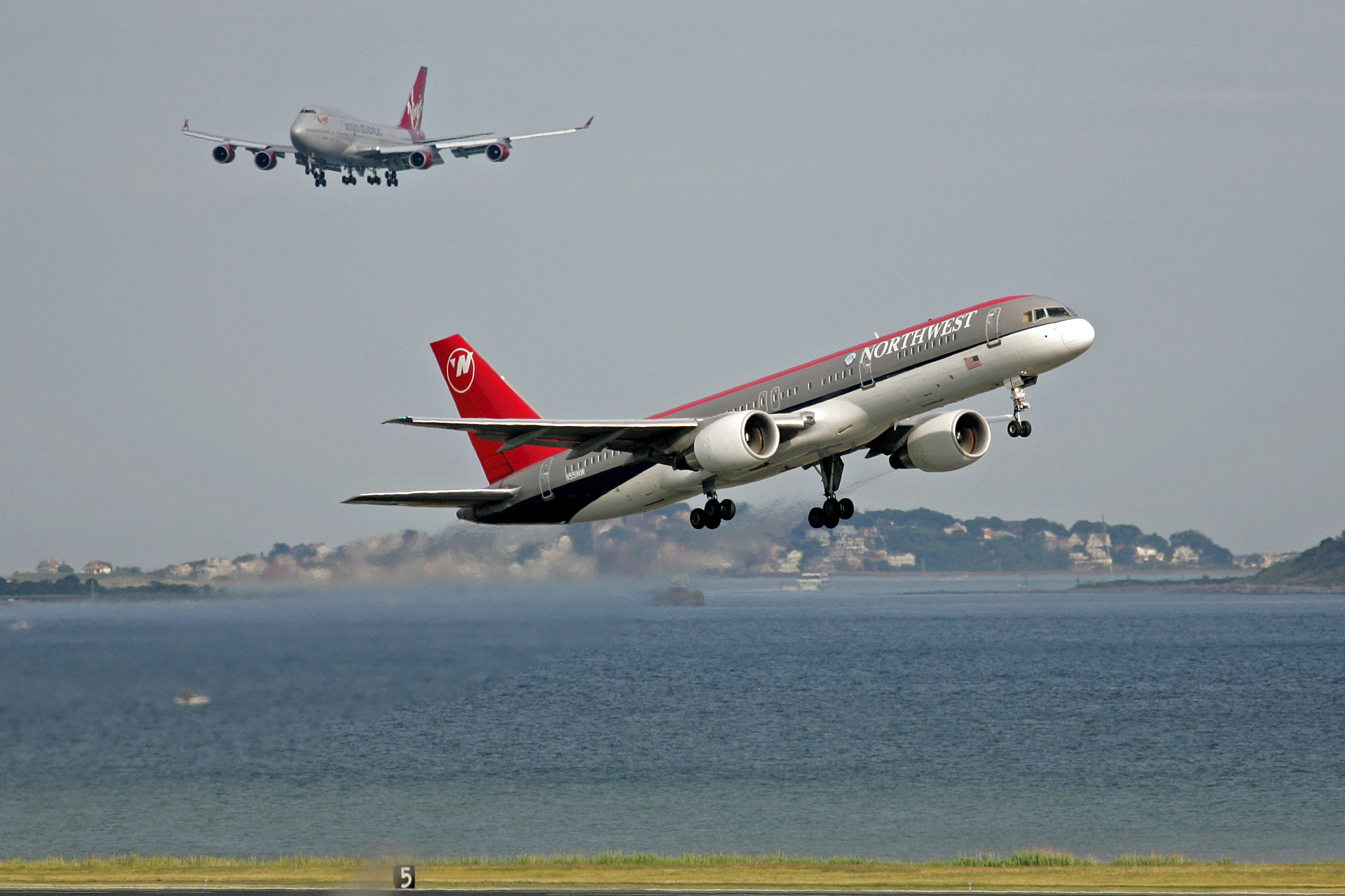Northwest N551NW 757