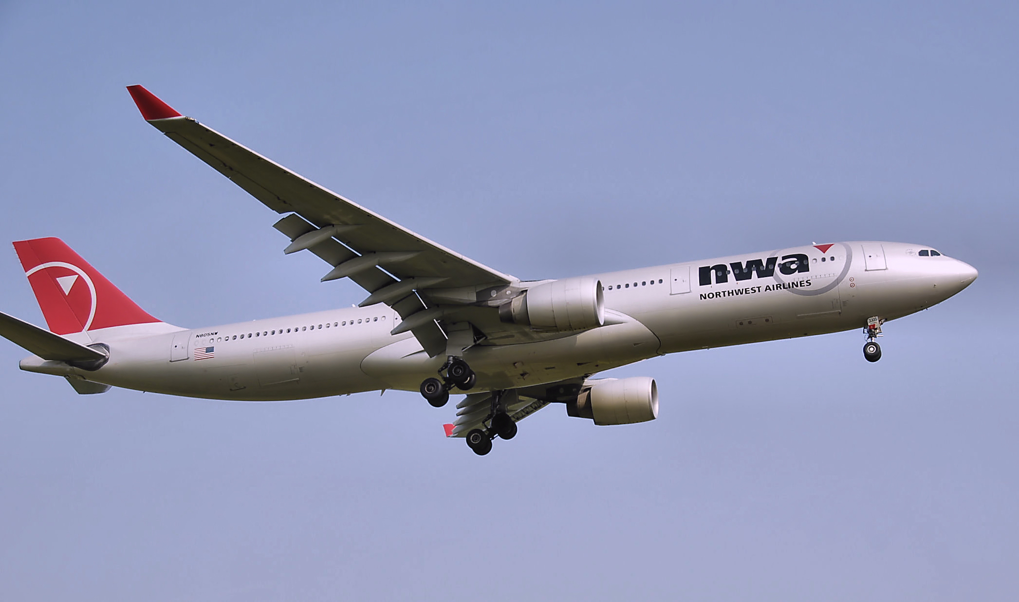 Nwa a330-300 n805nw arp