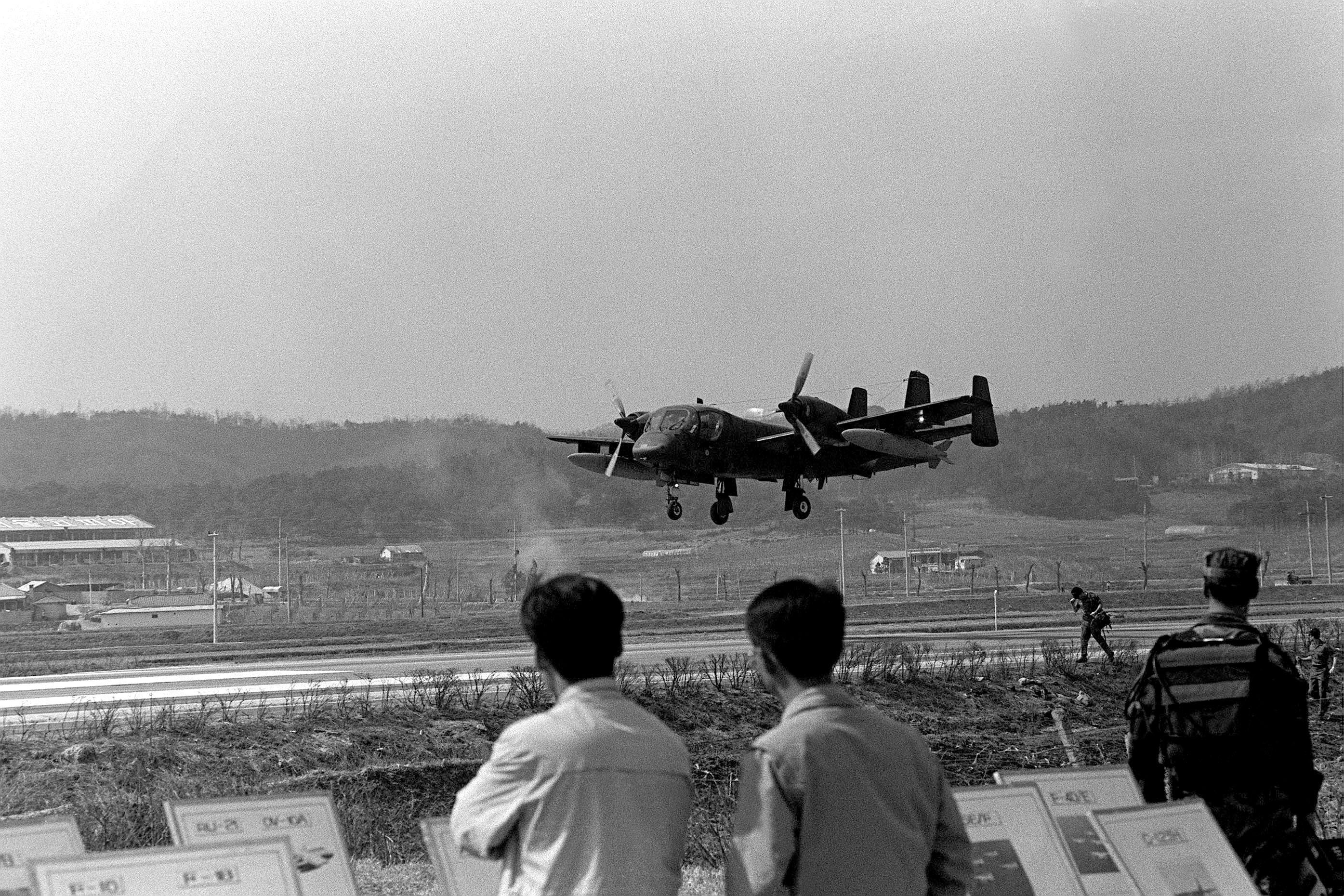 OV-1D landing during Team Spirit 87