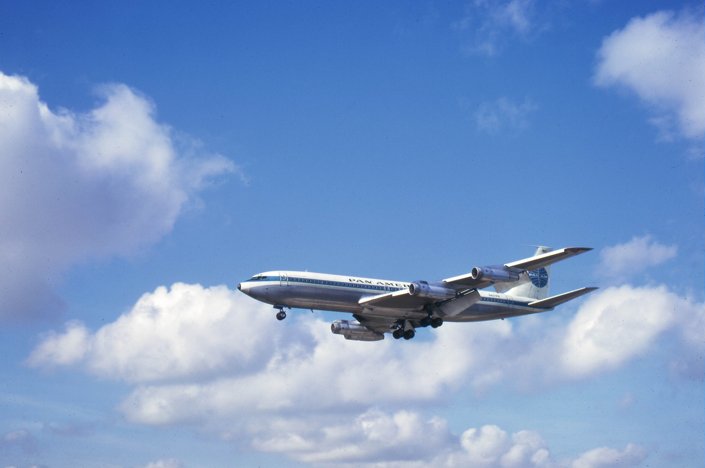 Pan American 707 (5990013326) (2)