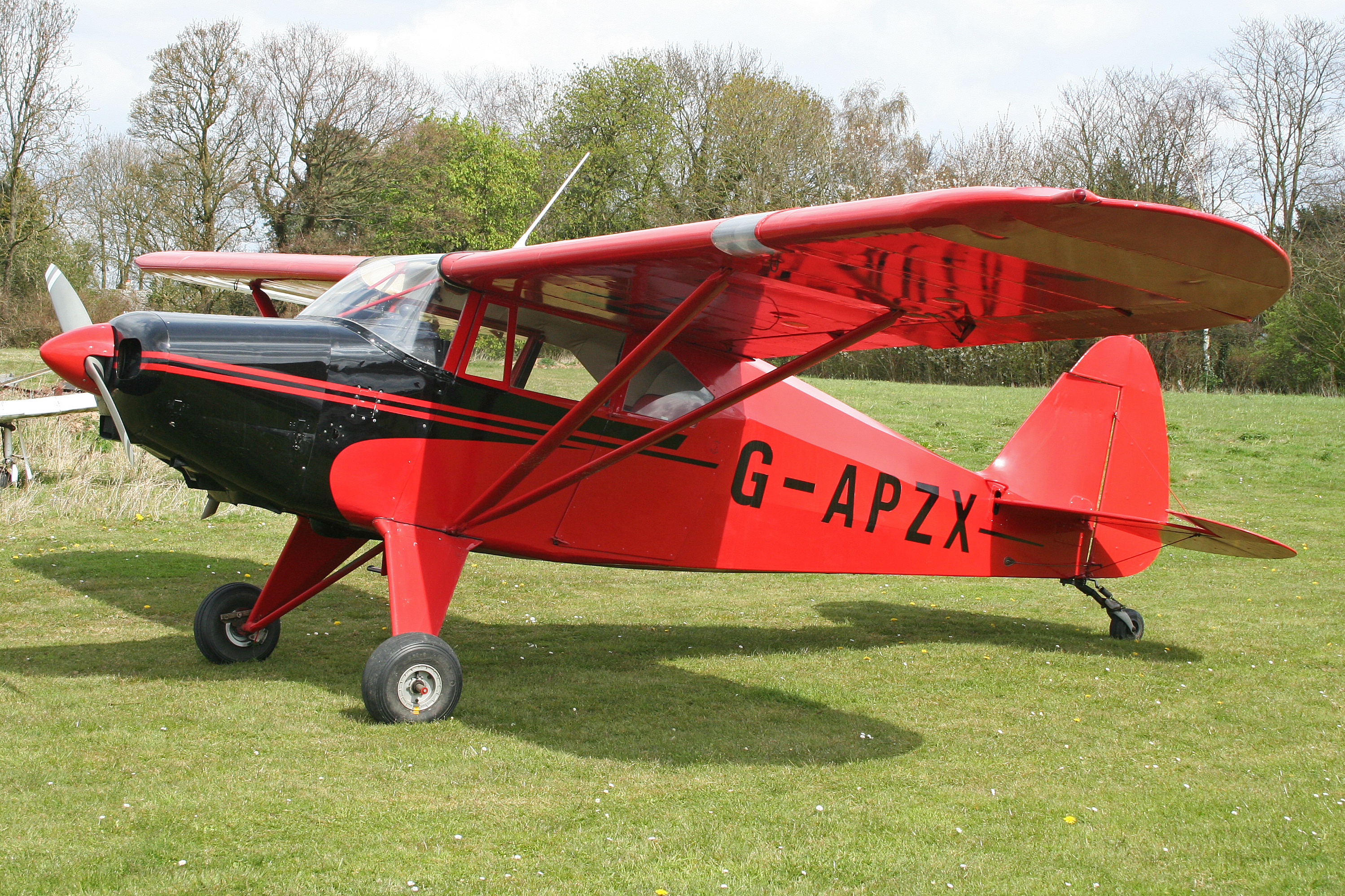 Piper PA22-150 G-APZX (6966539980)