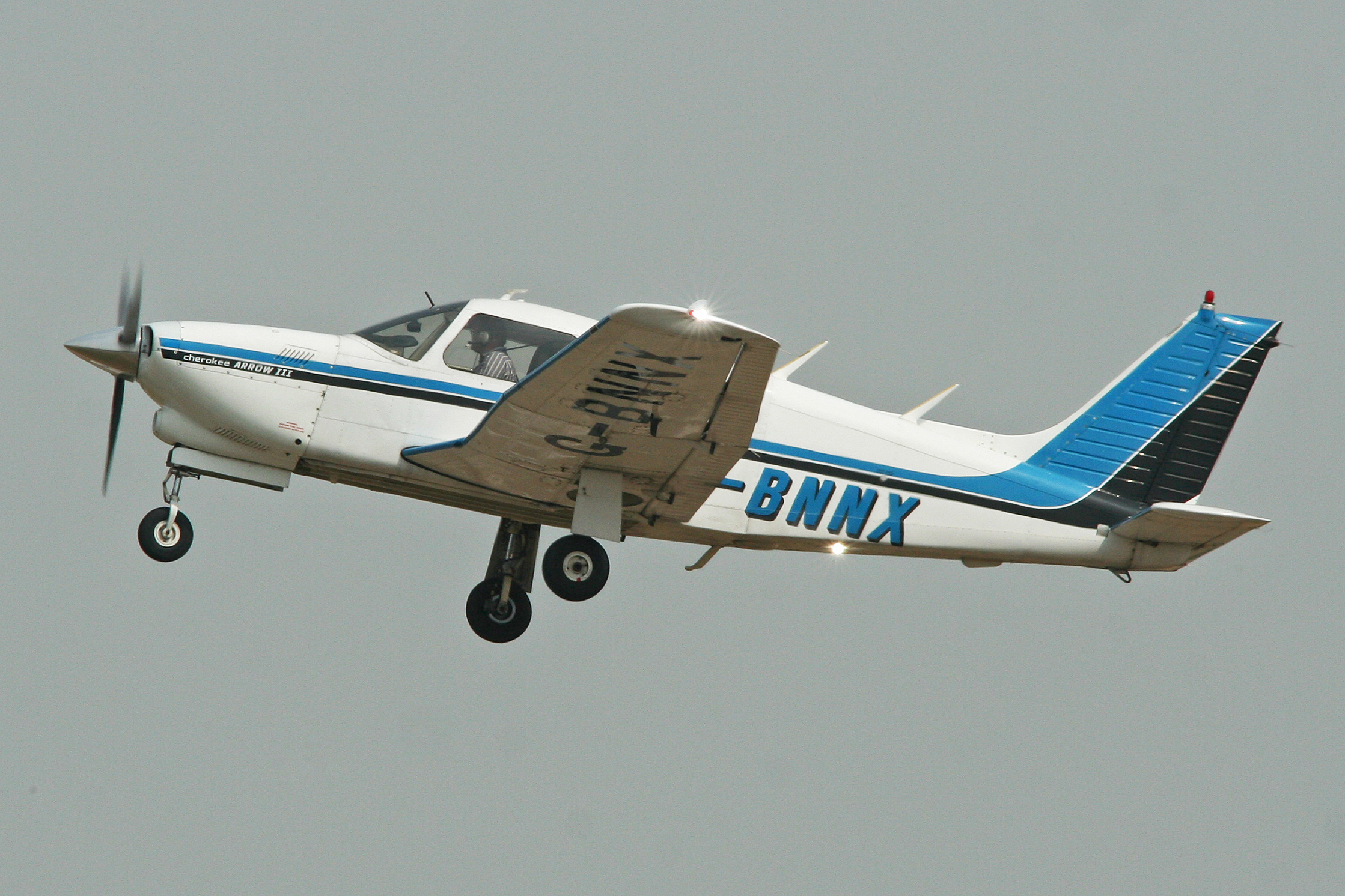Piper PA28R-201T G-BNNX (9401975417)