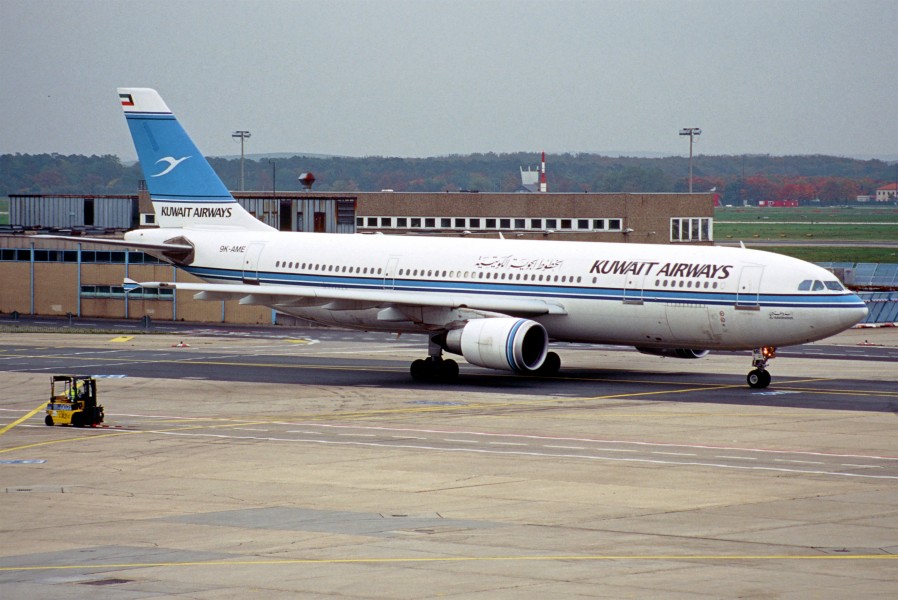 113ca - Kuwait Airways Airbus A300-605R, 9K-AME@FRA,20.10.2000 - Flickr - Aero Icarus