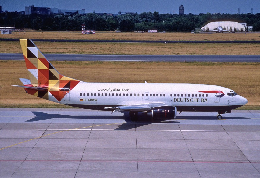 180bi - Deutsche BA Boeing 737-300; D-ADBW@TXL;11.07.2002 (8047053303)