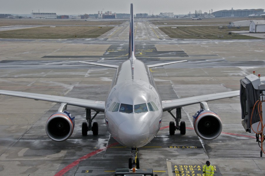 Aeroflot Airbus A320-214; VP-BZQ@SXF;12.04.2013 703ao (8663044218)