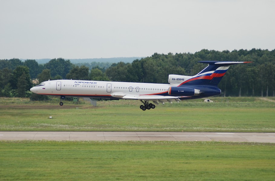 Aeroflot Tupolev 154, RA-85646@HAJ,28.07.2007-482fp - Flickr - Aero Icarus