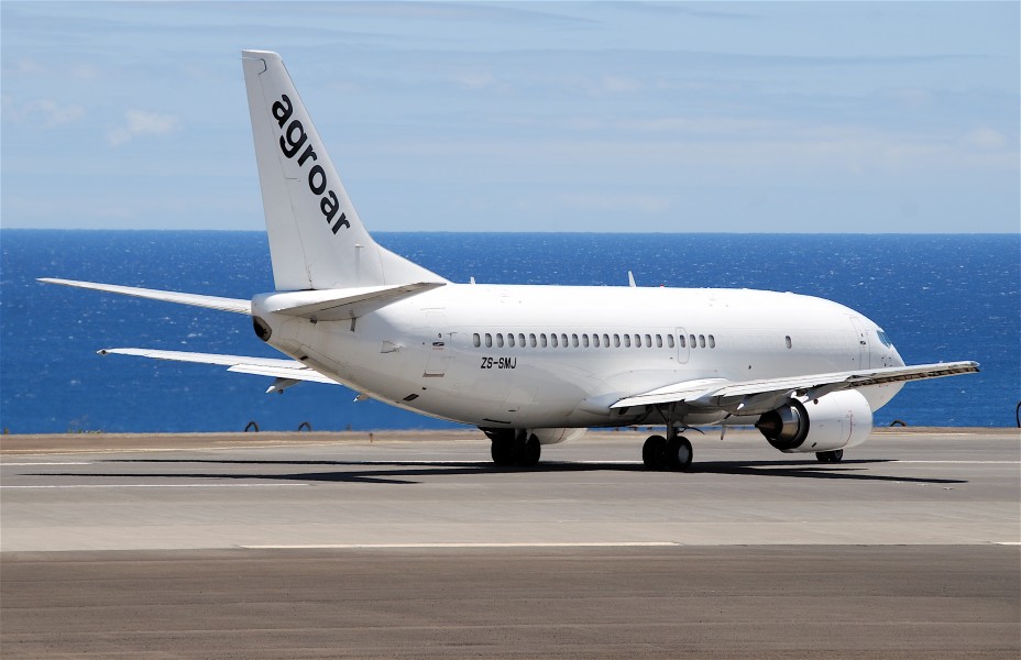 Agroar Boeing 737-3Y0F; ZS-SMJ@FNC;12.07.2011 607bl (5939505697)