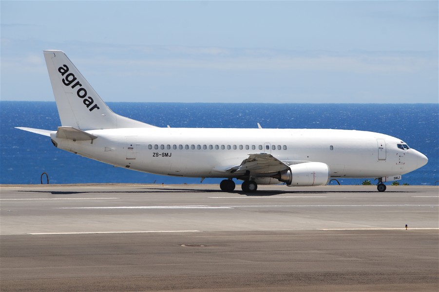 Agroar Boeing 737-3Y0F; ZS-SMJ@FNC;12.07.2011 607bm (5939506335)