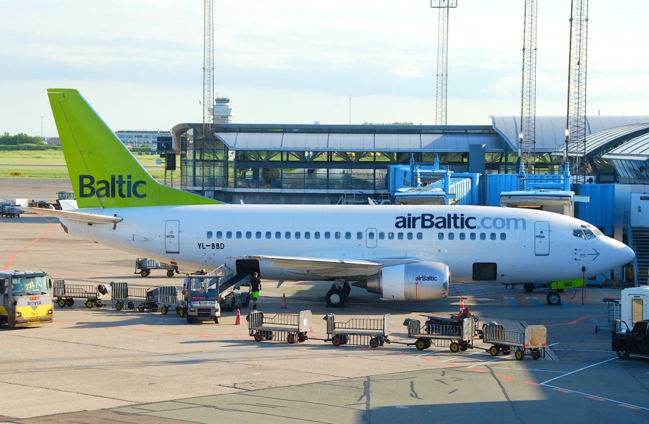 Air Baltic Boeing 737-53S; YL-BBD@CPH;04.06.2010 575bk (4688172717)