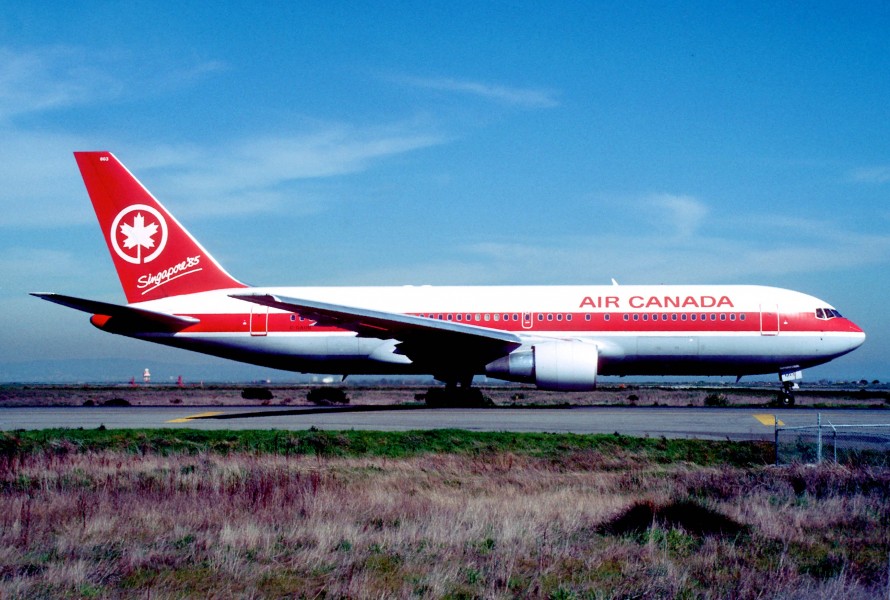 Air Canada Boeing 767-233; C-GAUN@SFO;17.02.1985 (5702291035)