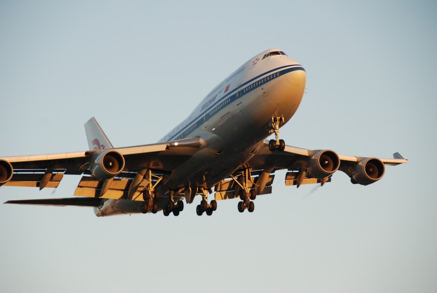 Air China Boeing 747-400; B-2467@LAX;11.10.2011 623rk (7051644417)