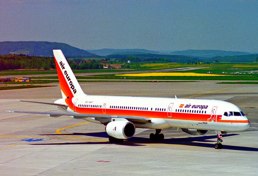 Air Europa Boeing 757-236; EC-847@ZRH;06.05.1995 (4905835313)