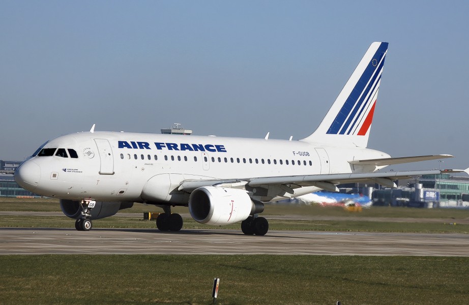 Air france a318-100 f-gugb manchester arp