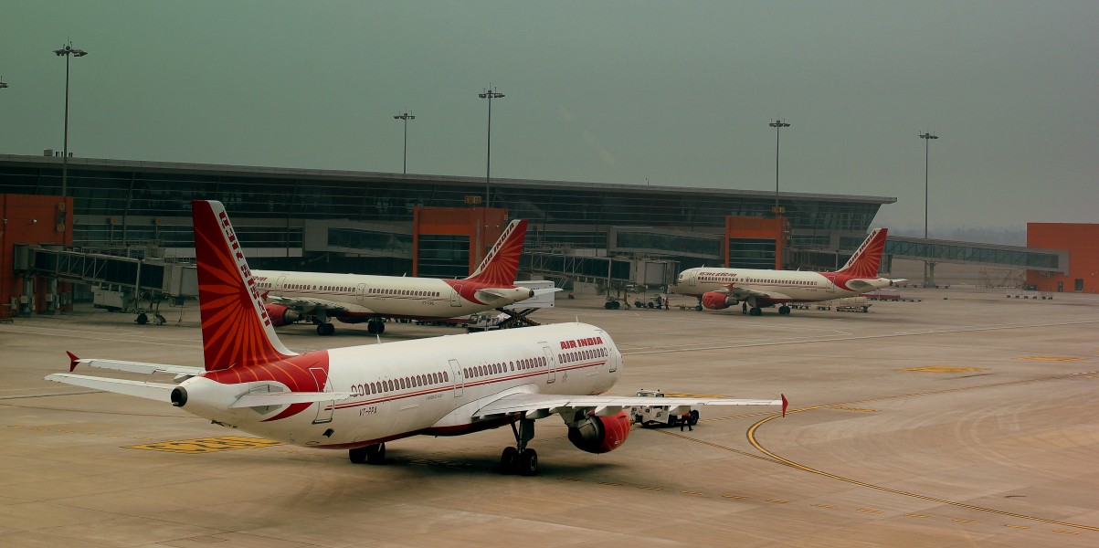 AIR INDIA AIRBUS A320 AND 321,S AT INDRIA GHANDI AIRPORT DELHI INDIA FEB 2013 (8562541388)