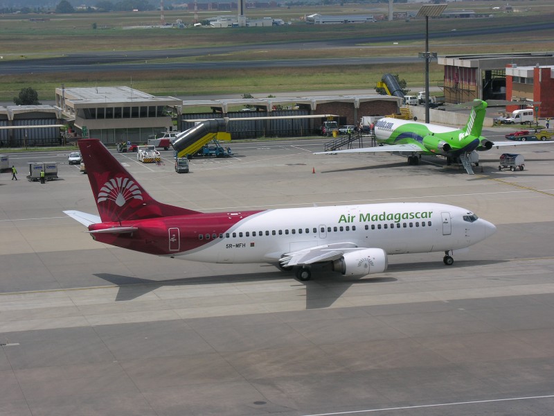Air Madagascar Boeing 737-3Q8 5R-MFH
