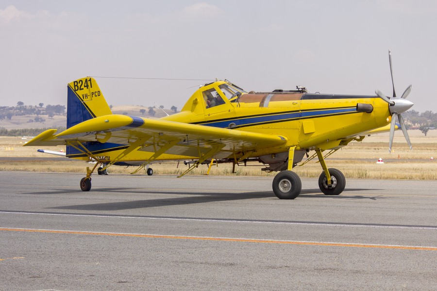 Air Tractor AT-802A (VH-PCD) waiting to refill with fire retardant at Wagga Wagga Airport
