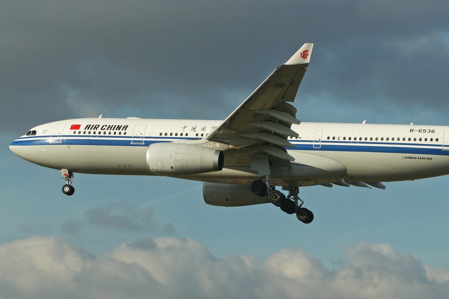 Airbus A330-243 B-6536 Air China (7133053041)