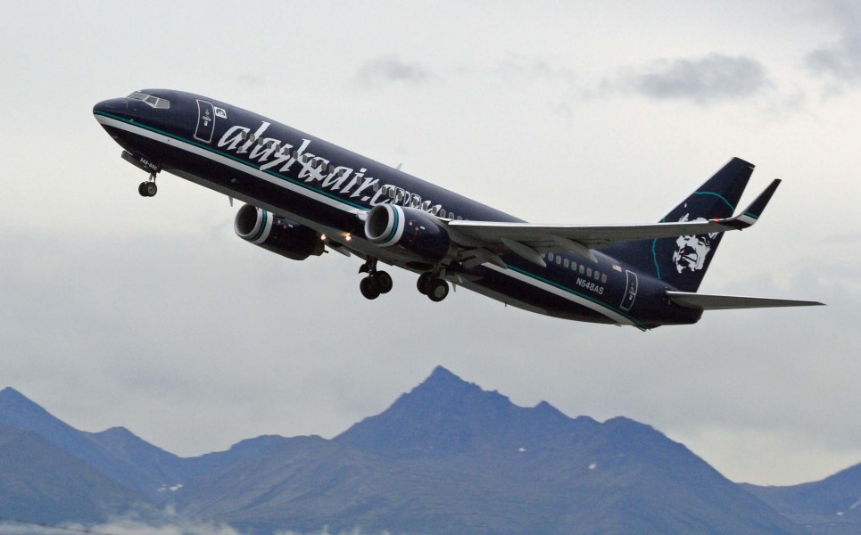 Alaska Airlines 737 in unique colors lifting off from ANC (IMG 1396a) (6335510492)