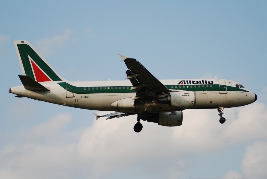Alitalia Airbus A319, I-BIML@ZRH,24.04.2008-509bc - Flickr - Aero Icarus